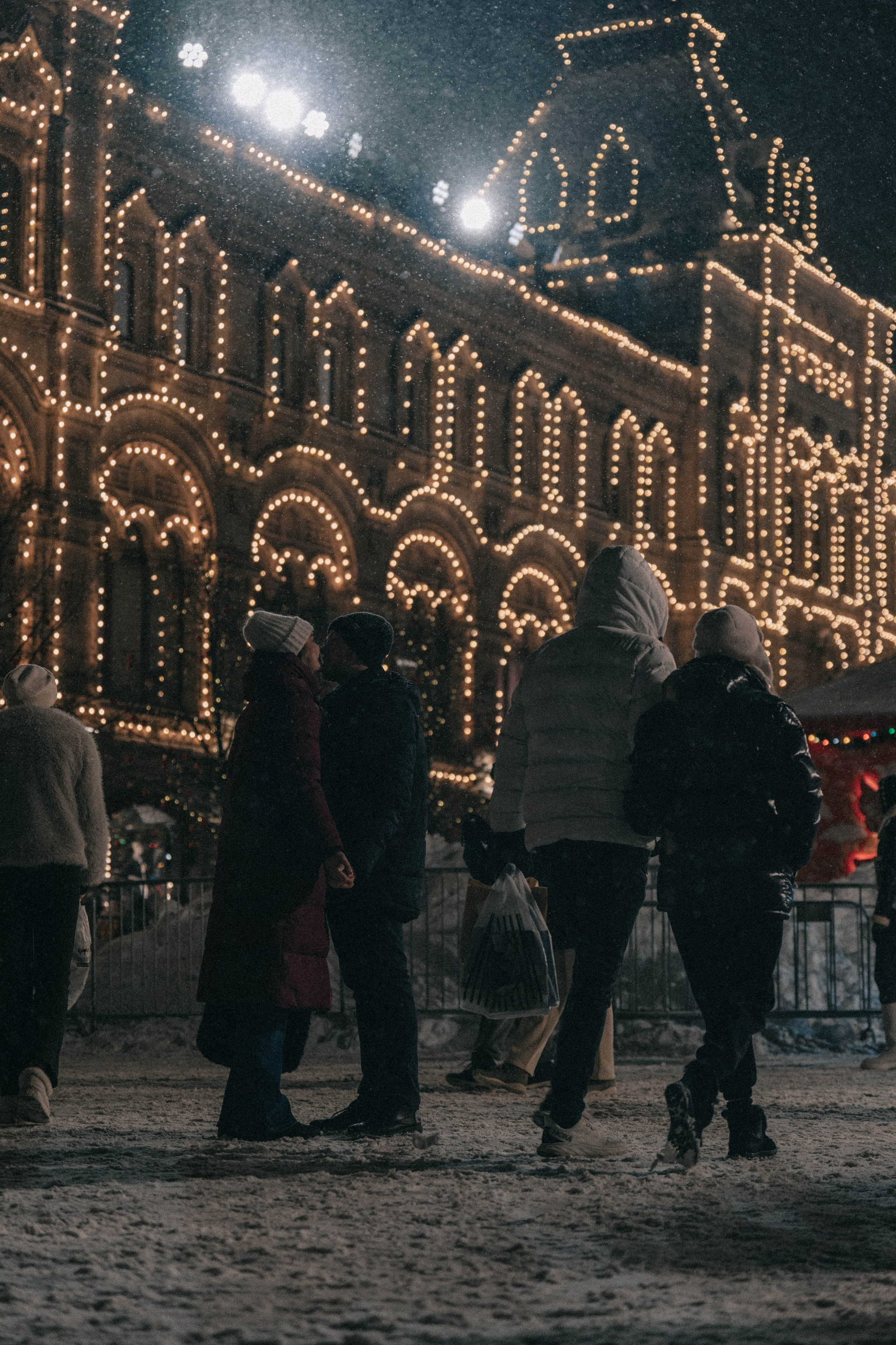 В снежном потоке. Семейный и свадебный фотограф