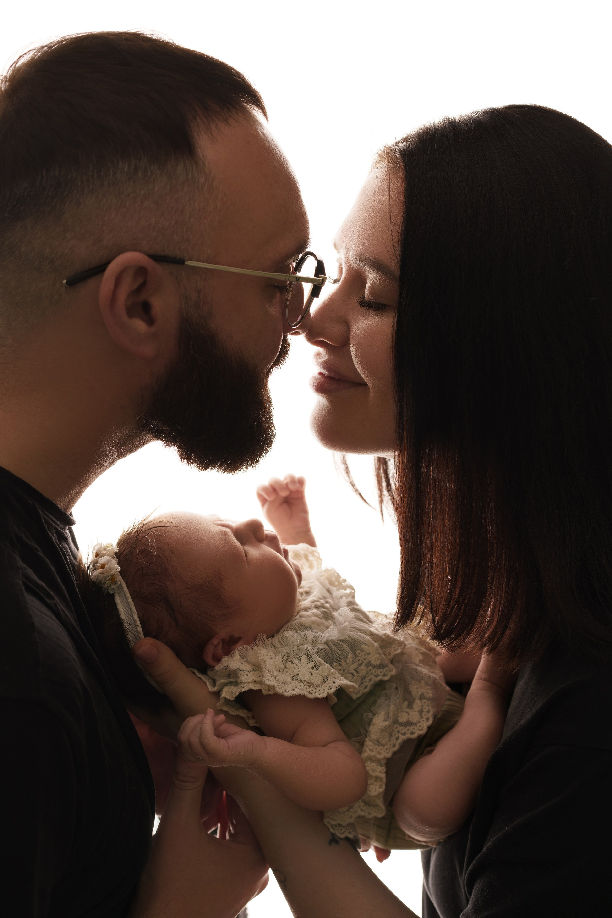 Семейные фотосессии с новорожденными | Трогательные кадры малышей и их близких в Москве и МО. Фотосессия новорожденных в Москве и Московской области | Профессиональный фотограф newborn — Татьяна Иванова