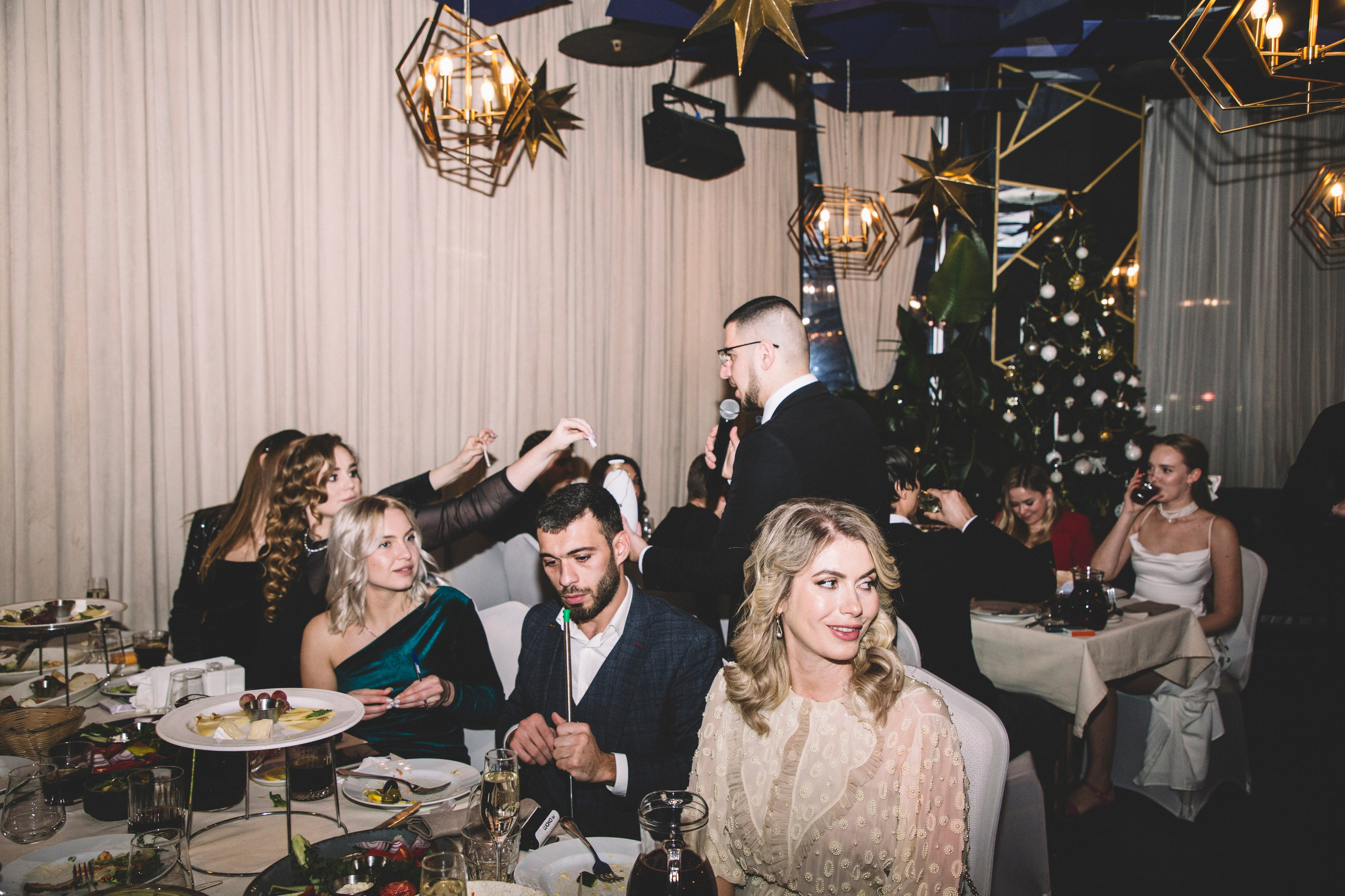 KOSMODOM. Портретный и свадебный фотограф Даня Похватова