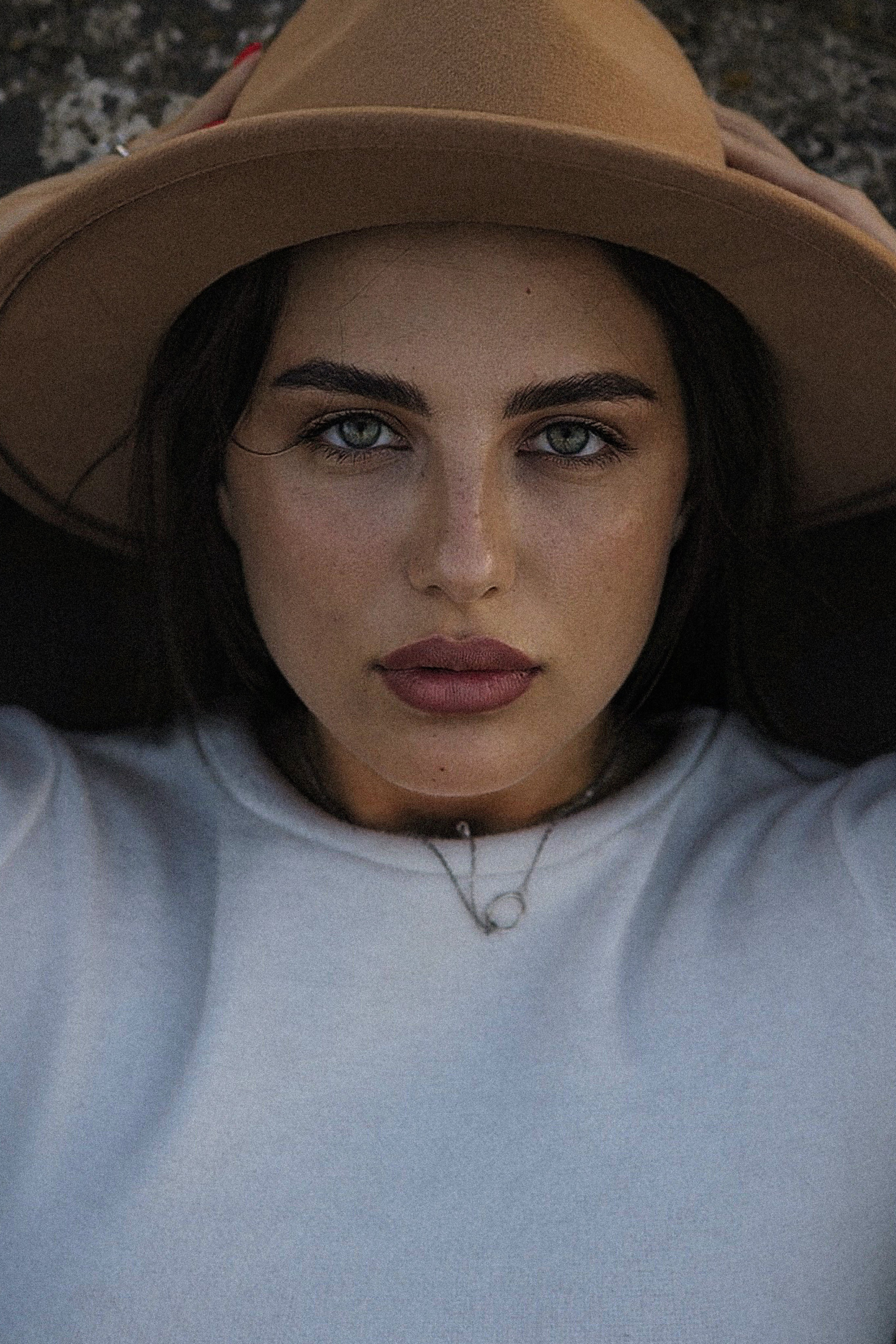 Женский фотограф и мини-тату мастер Москва Юлия Солодкина