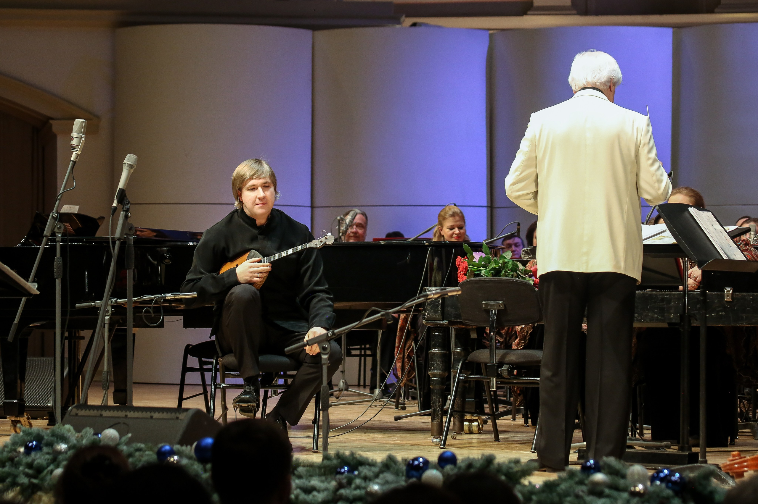 Christmas in Blue. Дарья Письменюк / Darya Leitstern — фотограф, музыкант, журналист, путешественник