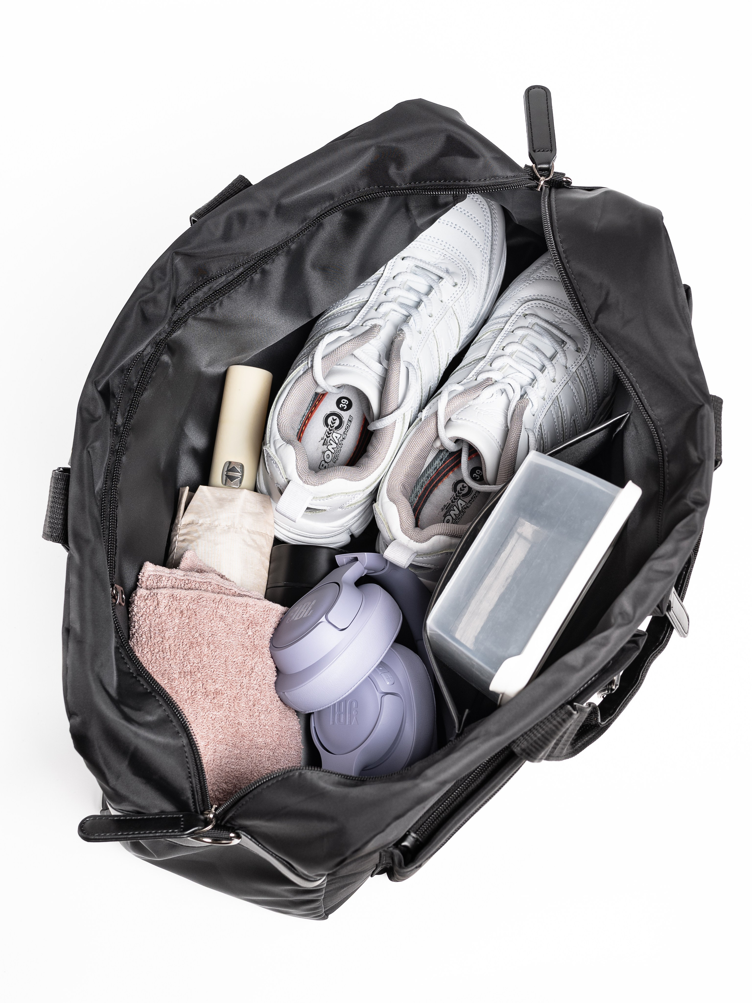 Сумки спортивные предметка. Предметный фотограф, фото для маркетплейсов Пятигорск, КМВ