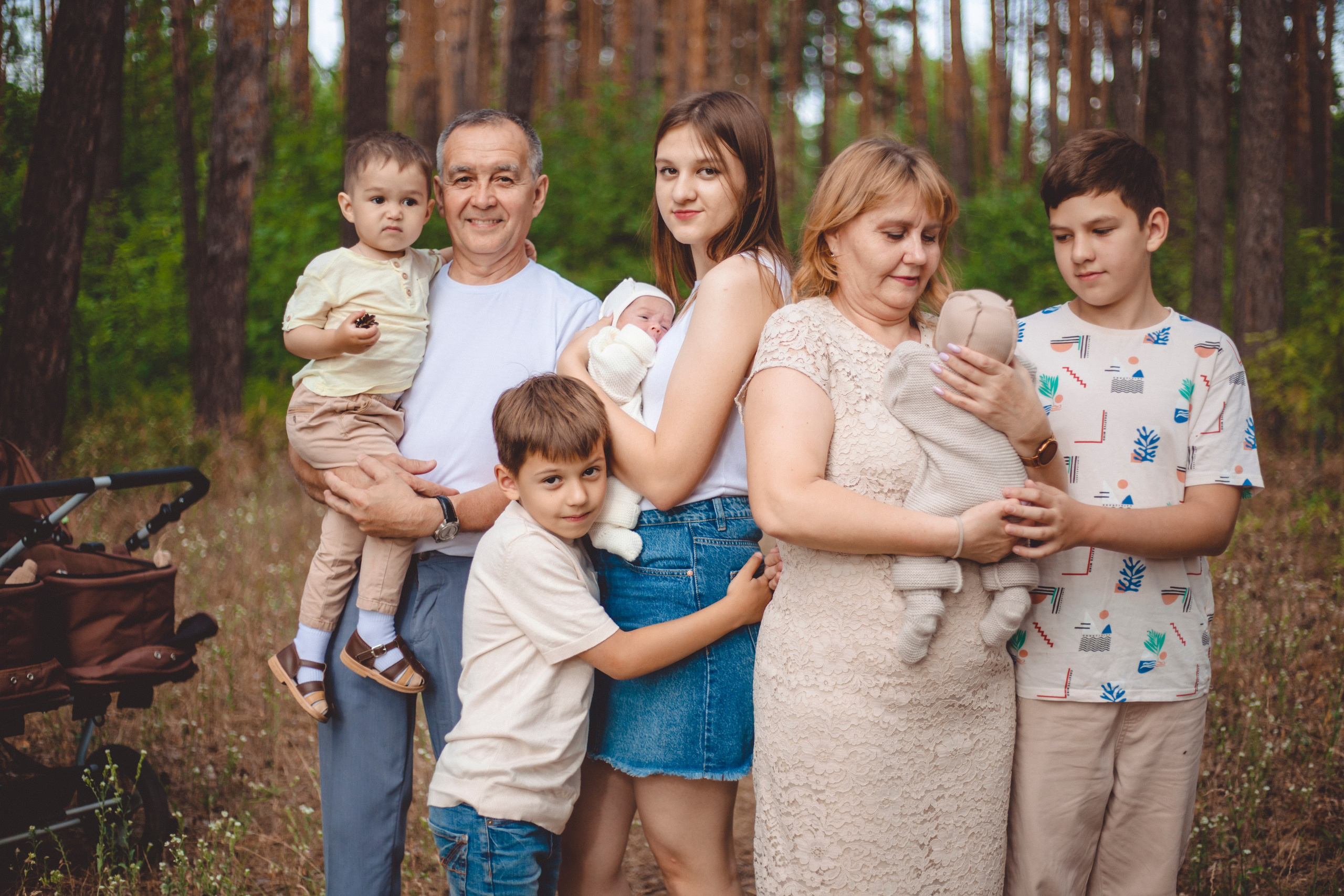 Бабушка и дедушка с внуками. Семейный фотограф г. Димировград Андросова Екатерина