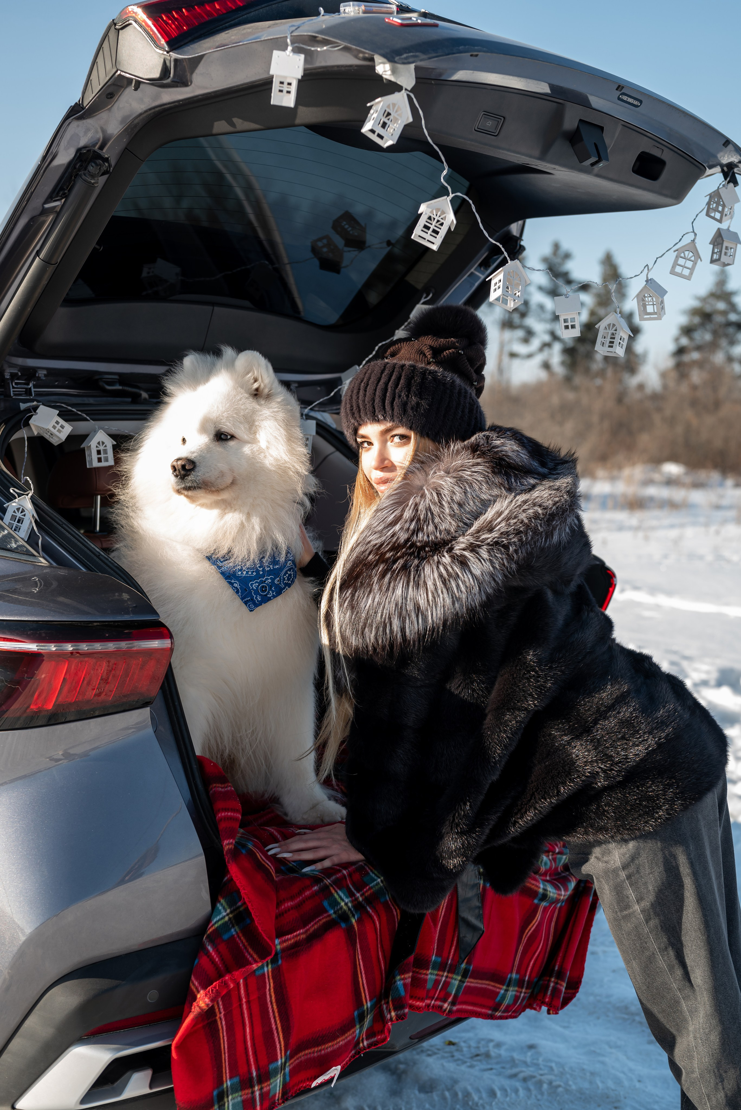 Фотопроект с Платоном и машиной на улице. Фотограф в городе Салават