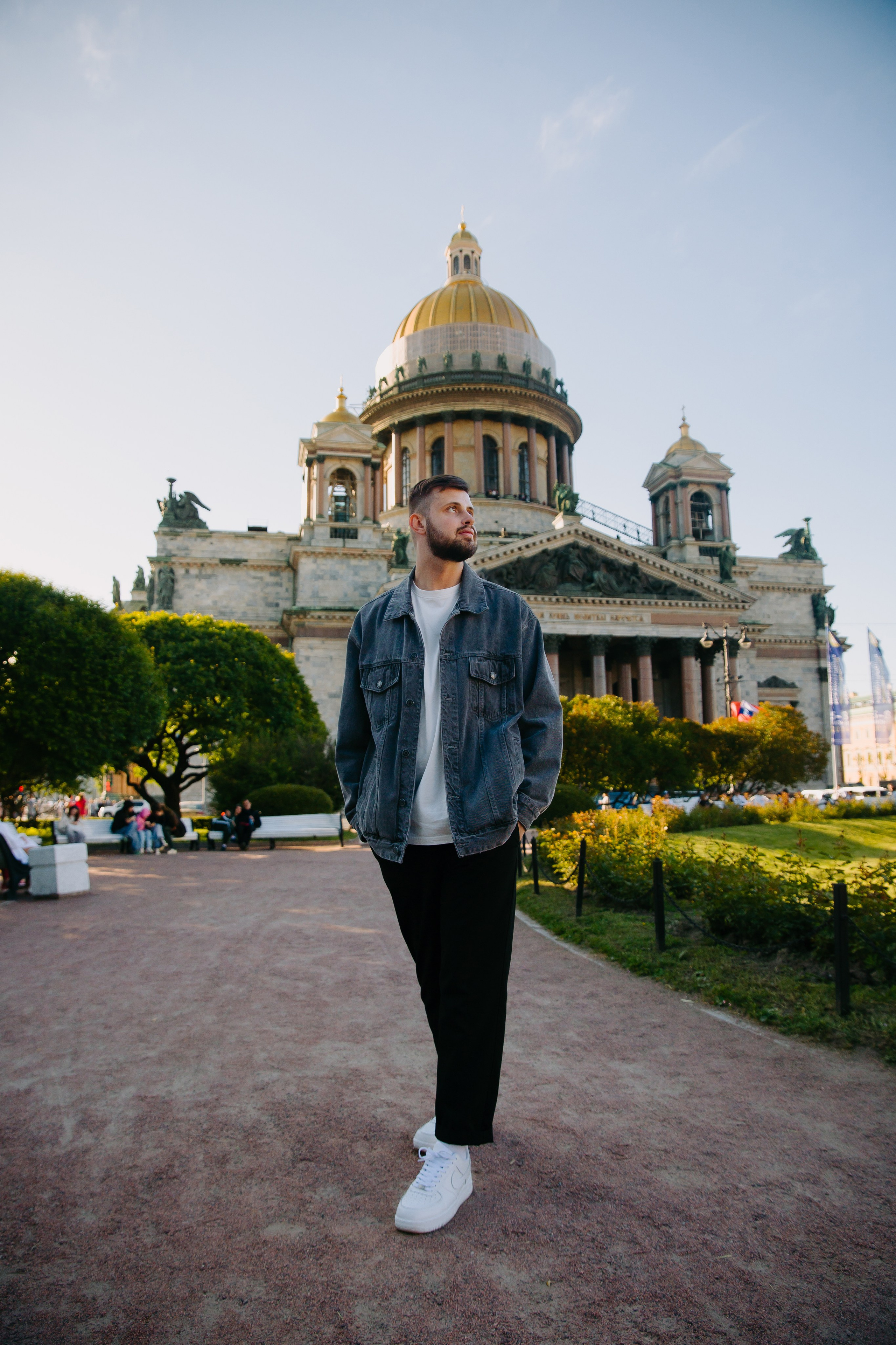 Прогулочная фотосессия лавстори в Санкт-Петербурге. Фотограф в Санкт-Петербурге Разиля Идиятуллина