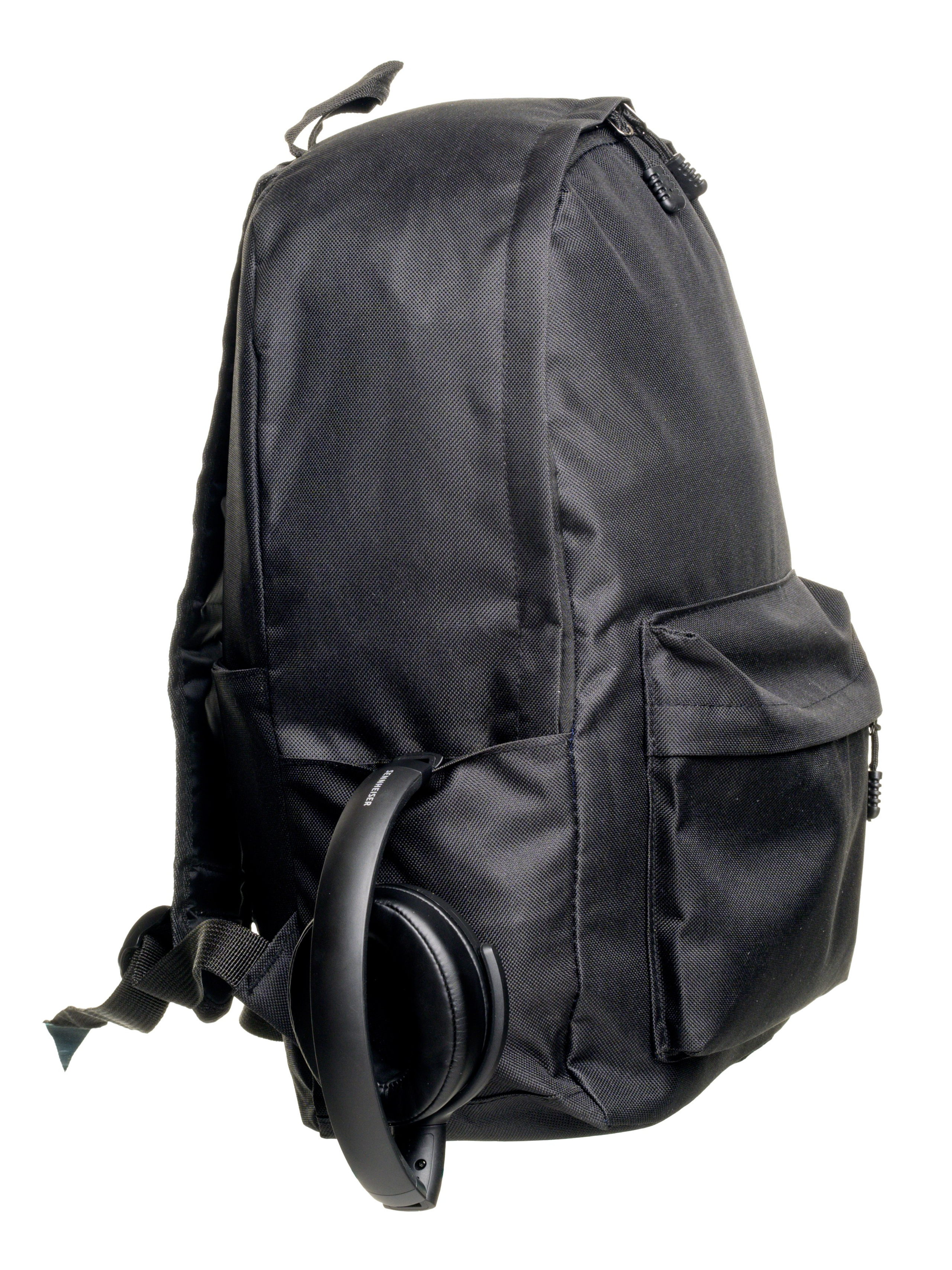 Backpack. Fotograf Dmitrii Donets