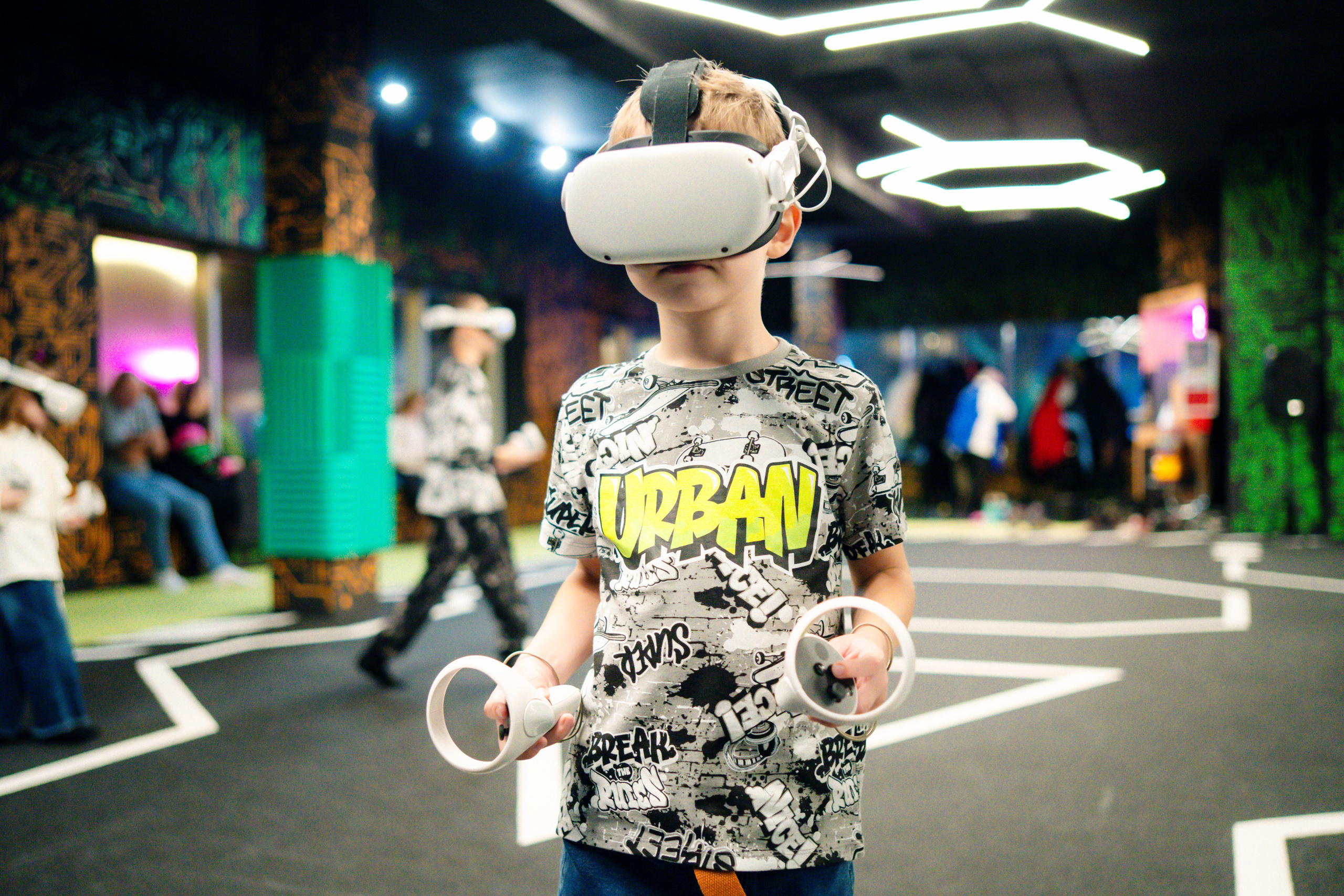 VR (November-December 2024). Felixtones