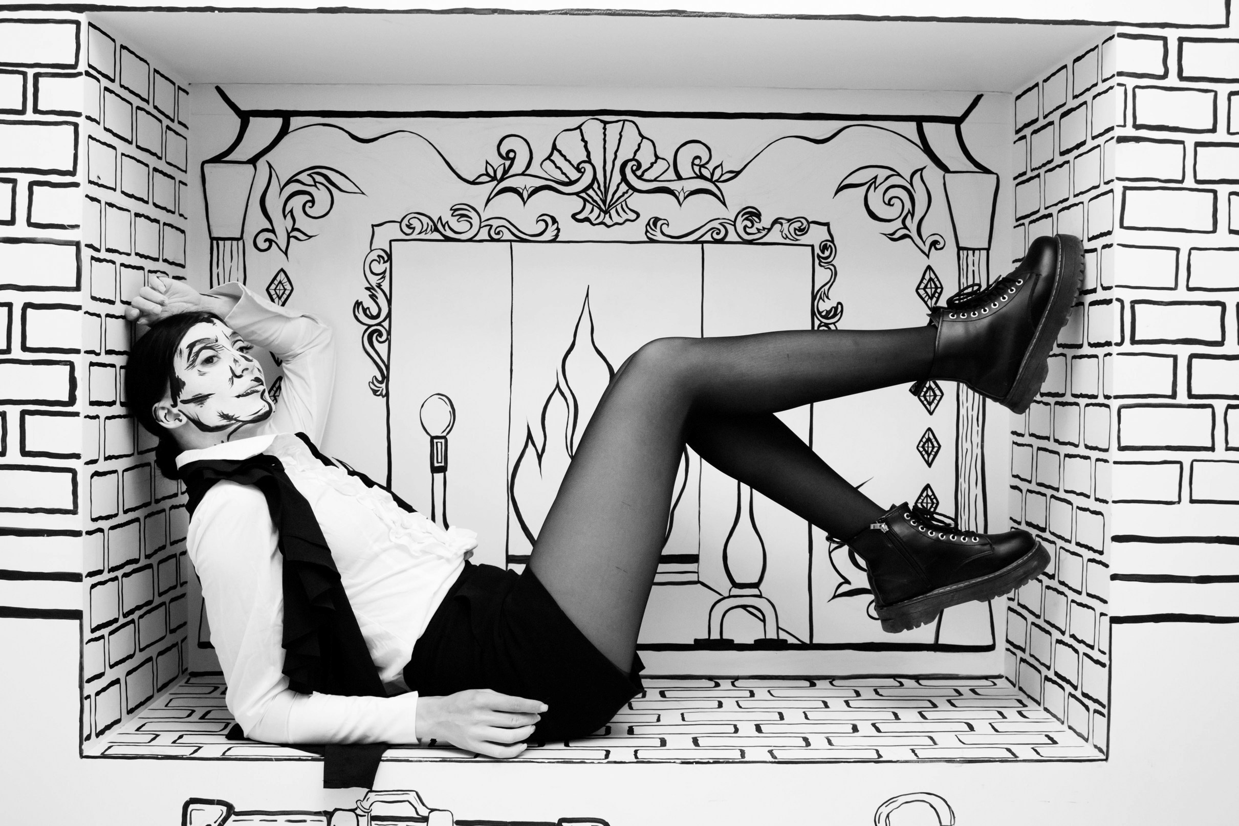 Черно-белое кафе