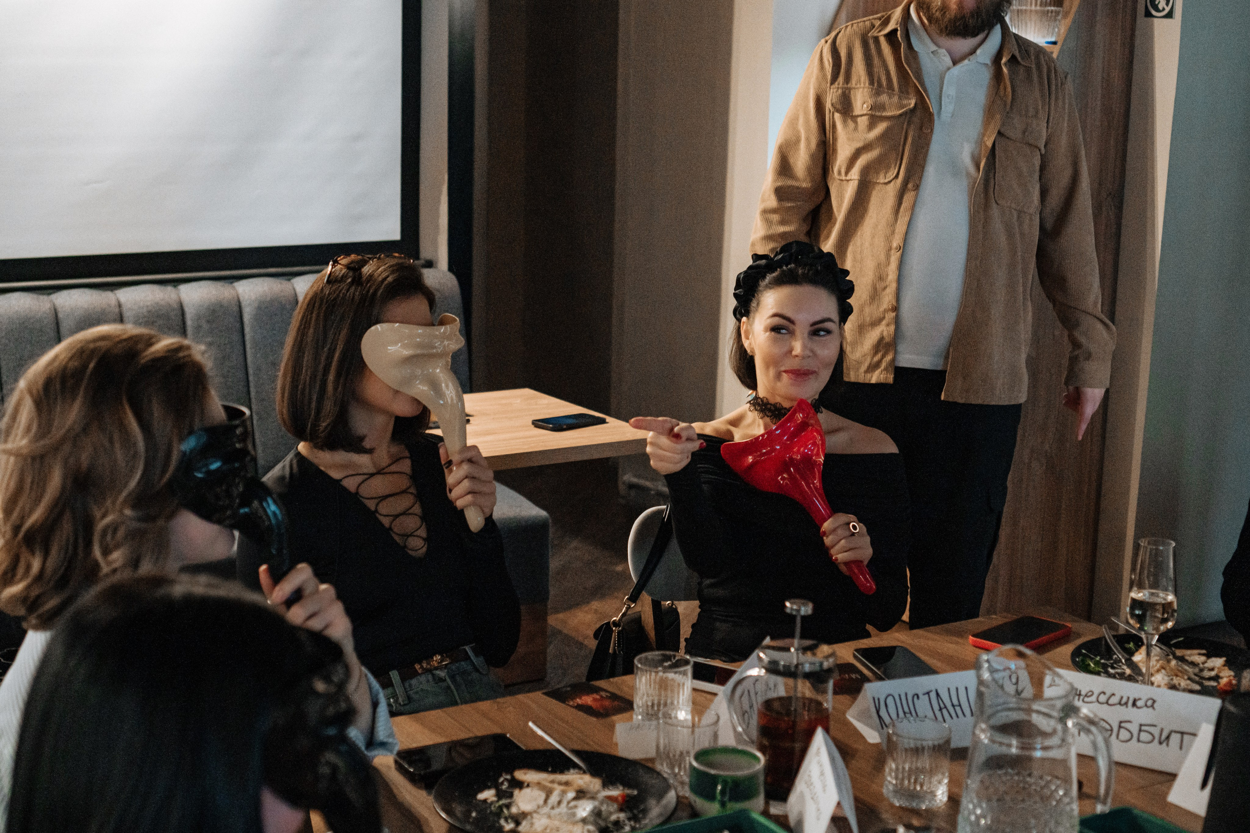 Мафия. Бар FINCH. ЖЕНСКИЙ КЛУБ LAXMI. Портретный фотограф в Санкт-Петербурге Дмитриева Наталия