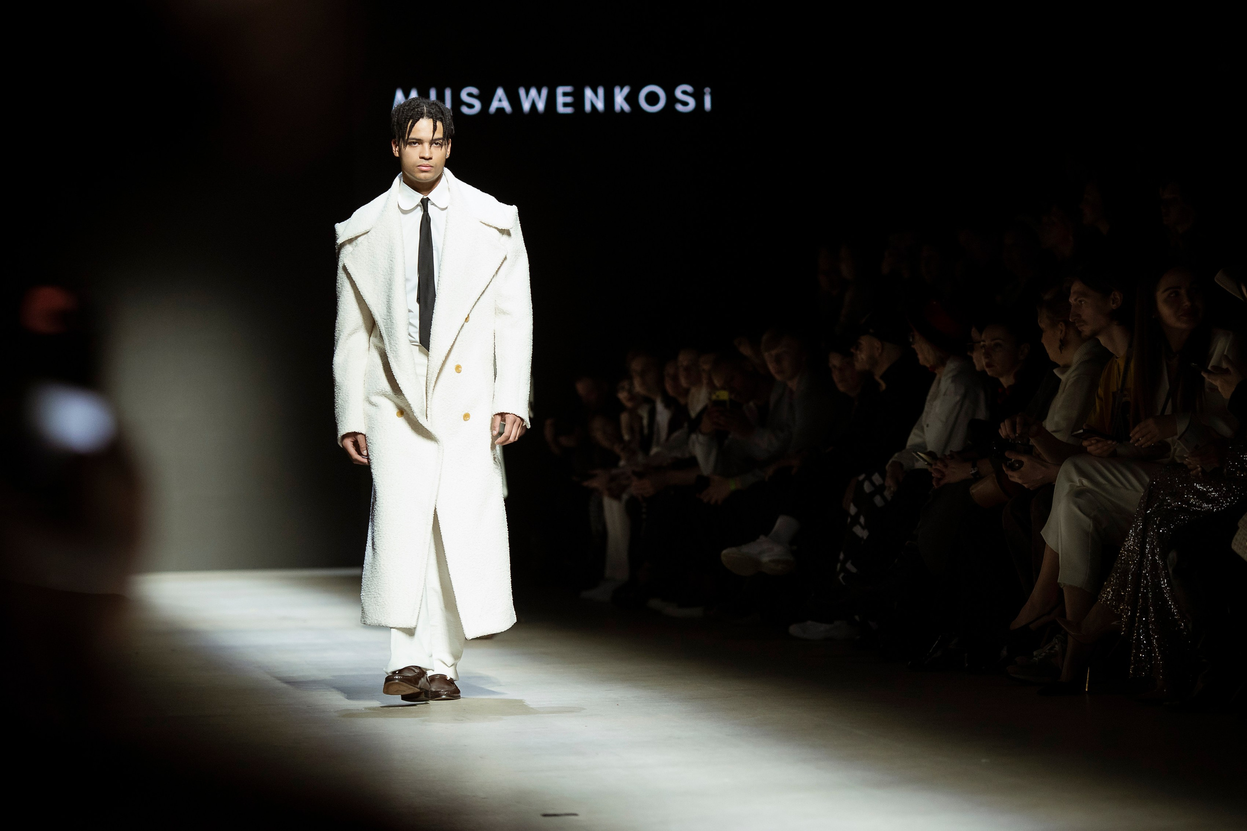 MOSCOW FASHION WEEK 2025 весна. Фотограф в Москве