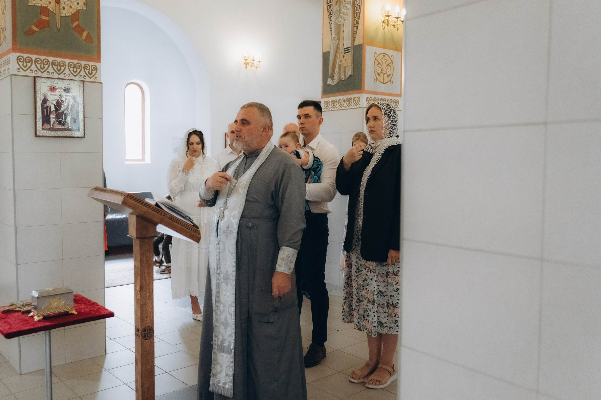 Крещение Демьяна (Церковь в честь святой блаженной Ксении Петербургской). Семейный фотограф в Минске Дарья Дреко