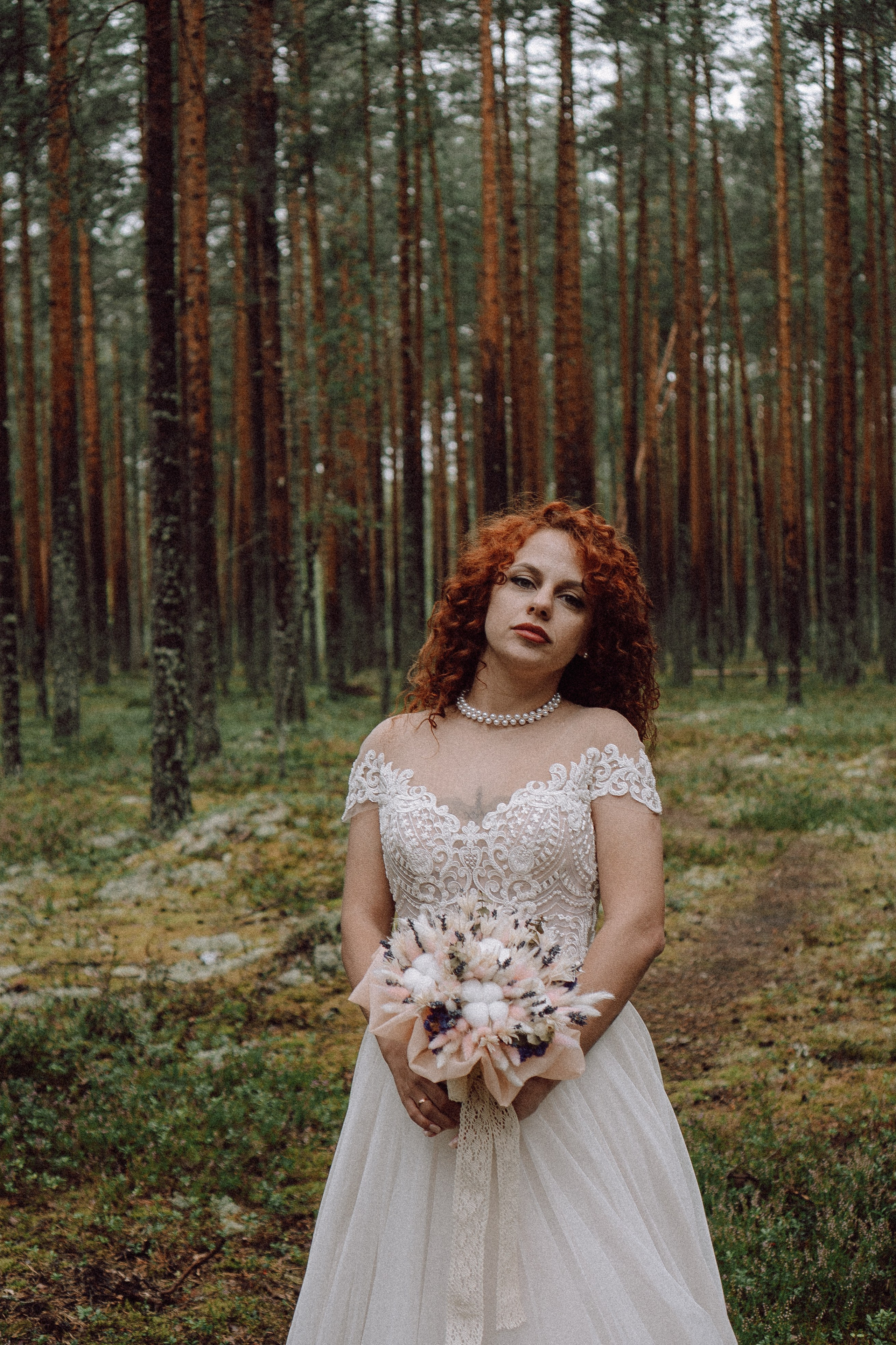 СВАДЕБНАЯ ФОТОСЕССИИЯ ПАРЫ В ГОРОДЕ ПРИОЗЕРСК В СОСНОВОМ ЛЕСУ И С ПИКАПОМ. Профессиональный фотограф, Санкт-Петербург — Виктория Богомолова