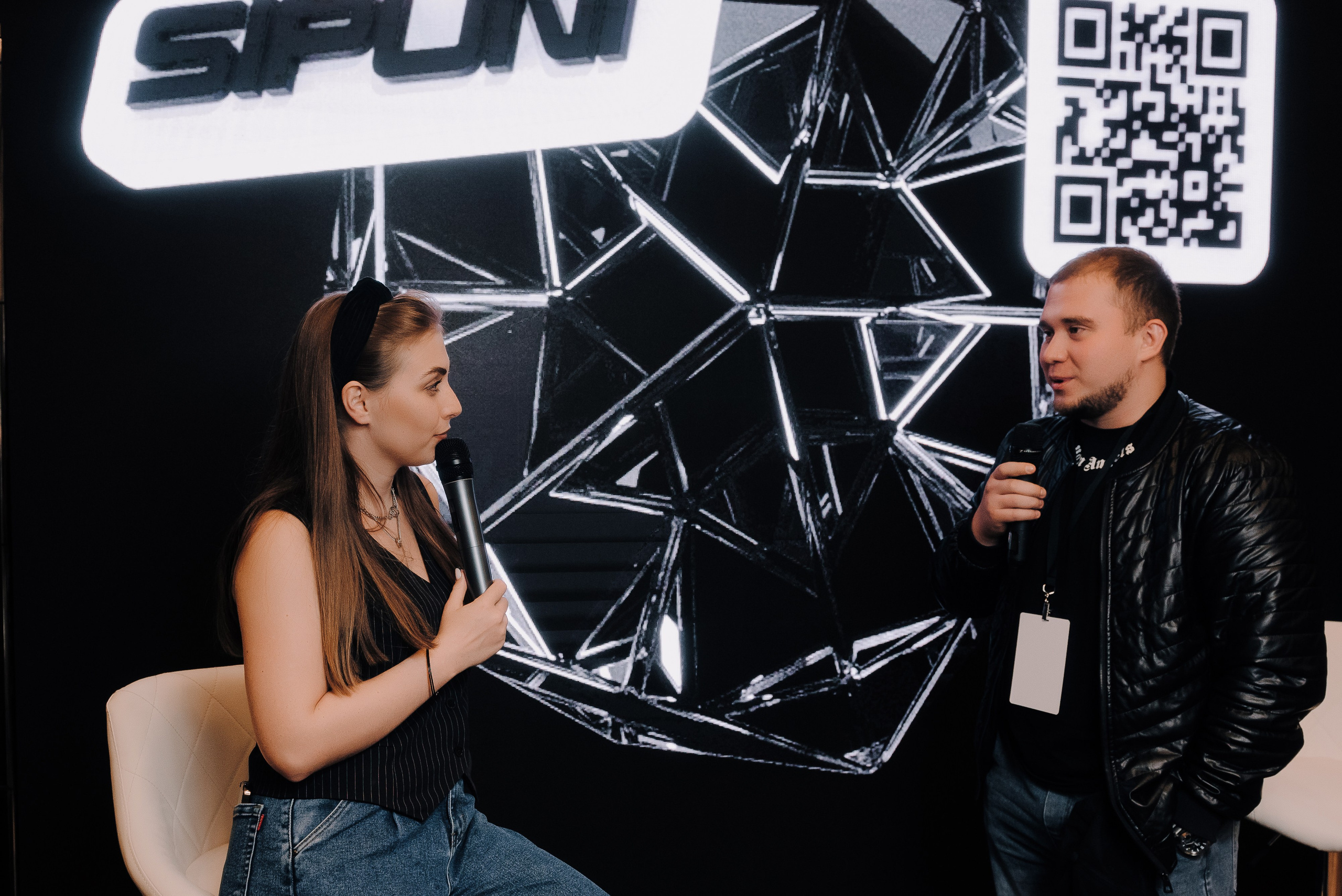 КОНФЕРЕНЦИЯ AMO CRM SIPUNI. Репортажный фотограф Зуев Роман г. Челябинск