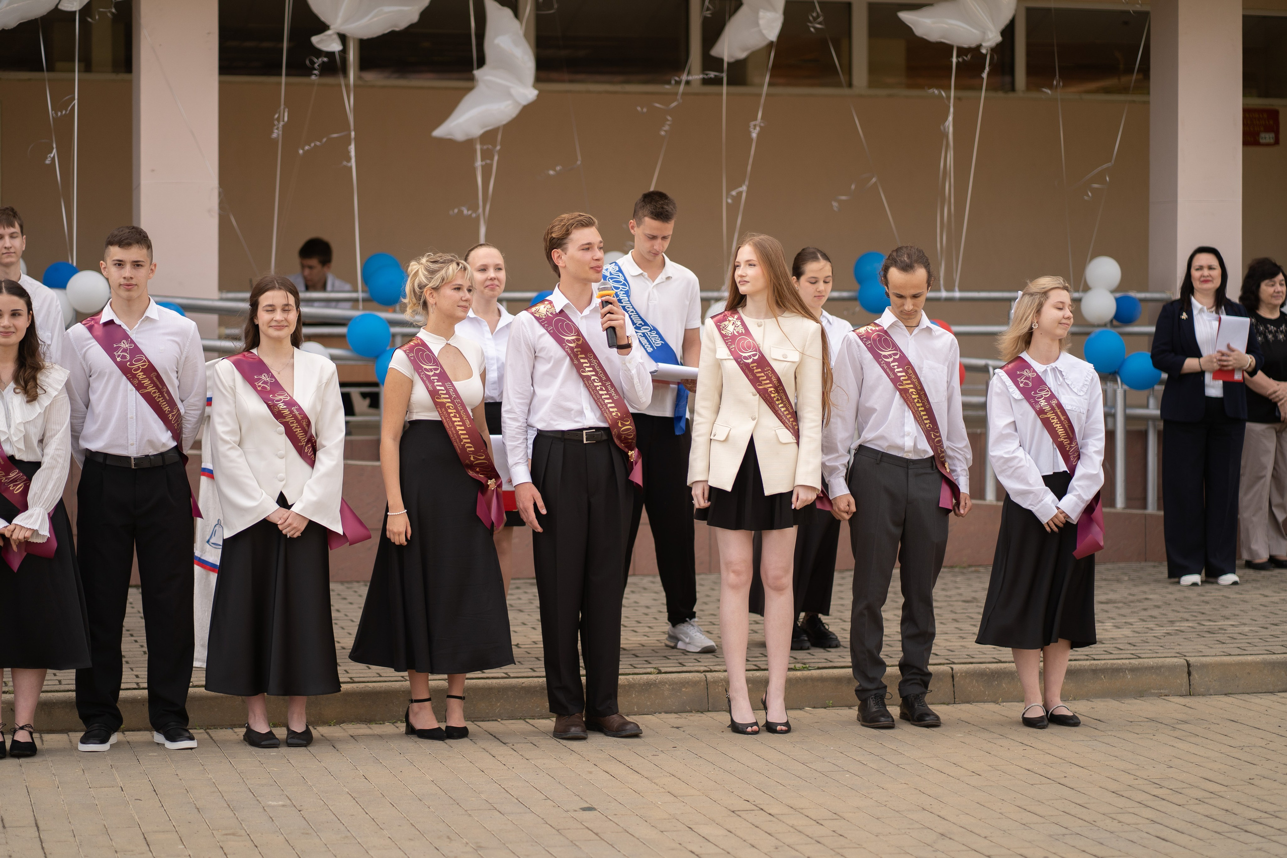 Последний звонок. Детский и семейный фотограф в городе Краснодар Надежда Ермак