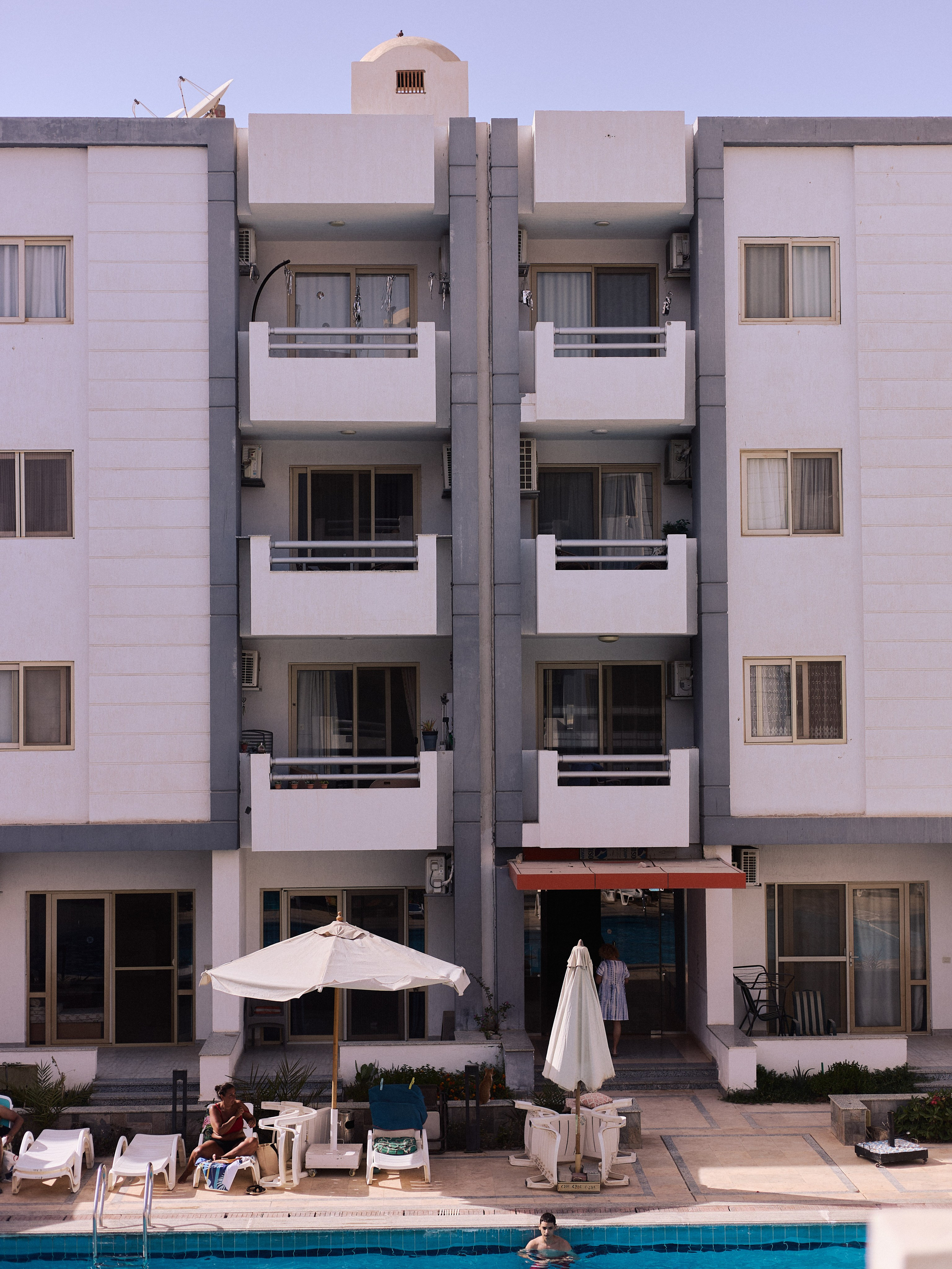 Проверяя камеру. Jorgis — фотограф в Хургаде / обучение фотографии