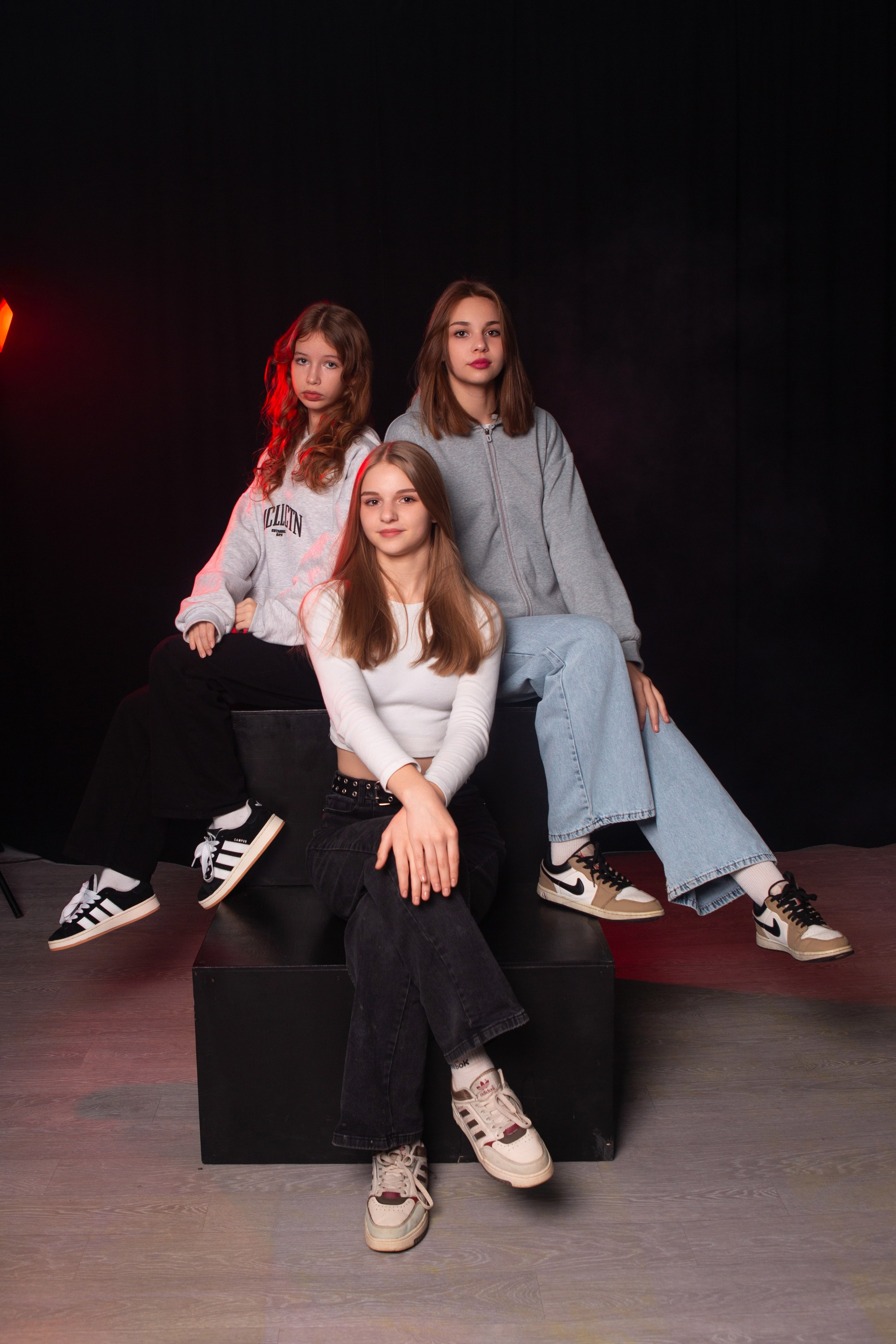 ФОТОСЕССИЯ С ЦВЕТНЫМ СВЕТОМ. ТВОЙ АЛЬБОМ / ТВОИ ПРАВИЛА