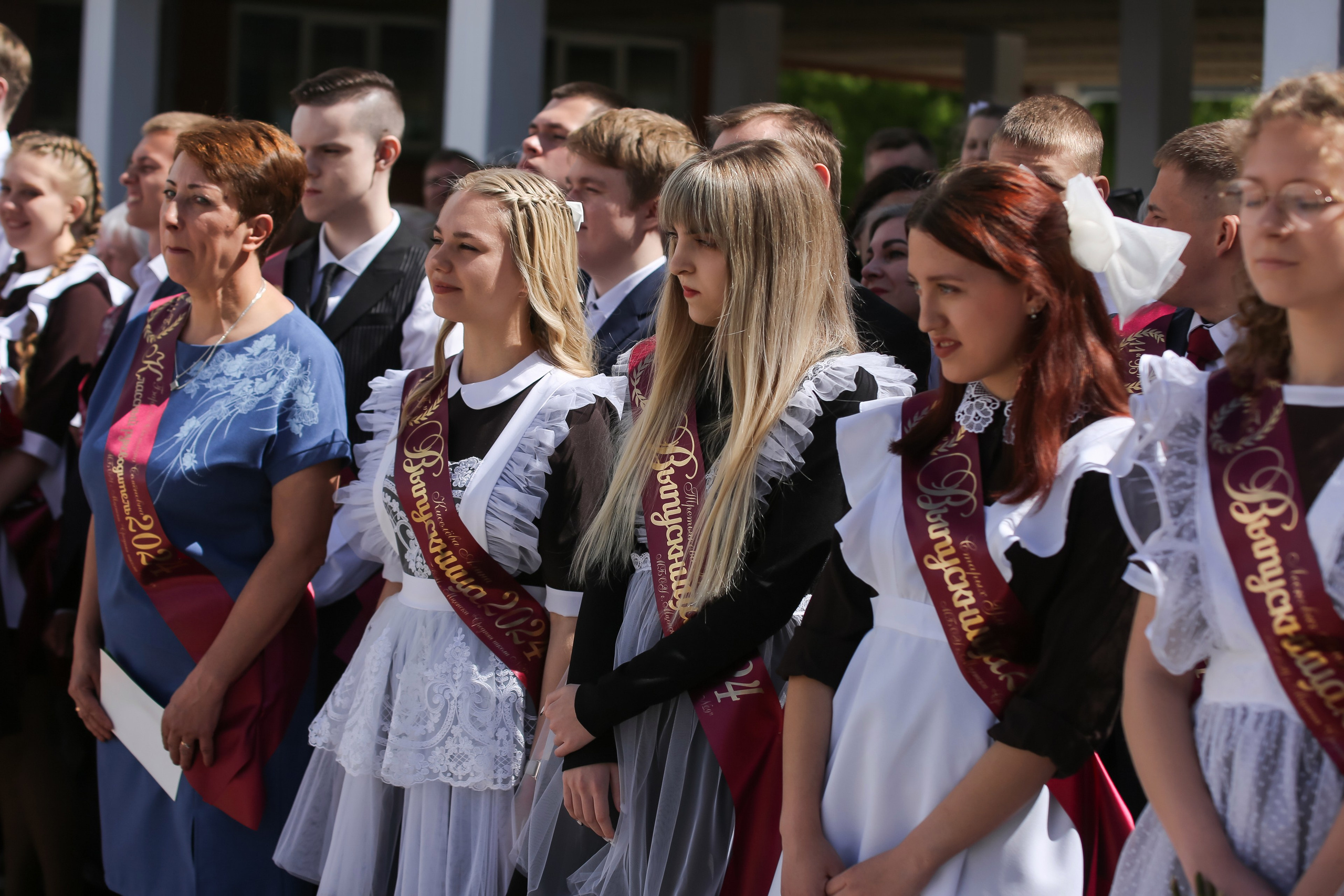 ЛИНЕЙКА «ПОСЛЕДНИЙ ЗВОНОК» 9 ШКОЛА 2024 г МЦЕНСК. ТВОЙ АЛЬБОМ / ТВОИ ПРАВИЛА