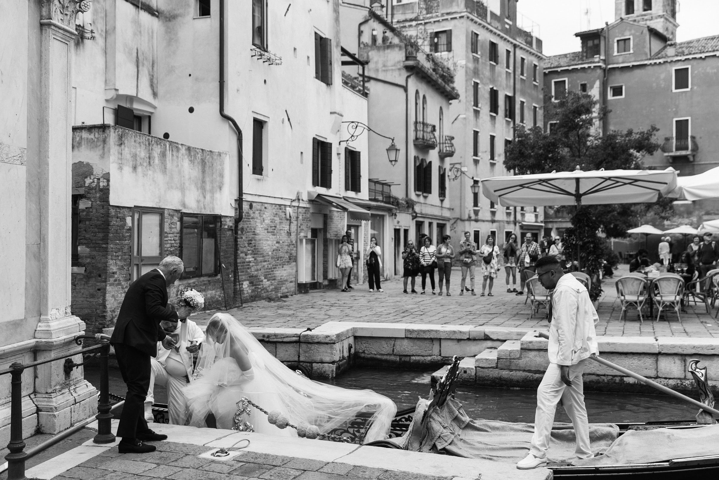 SERIES. Wedding photographer in Europe