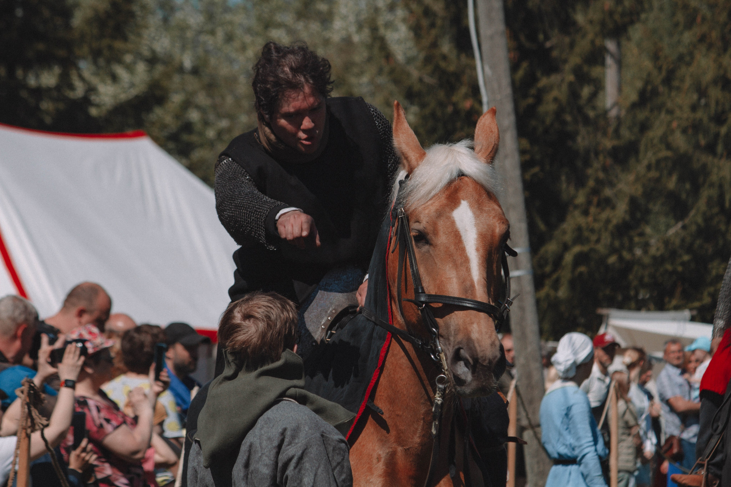 СТАРАЯ ЛАДОГА — Историко-культурный фестиваль. Создадим шедевр? Виталина и её фотоискусство