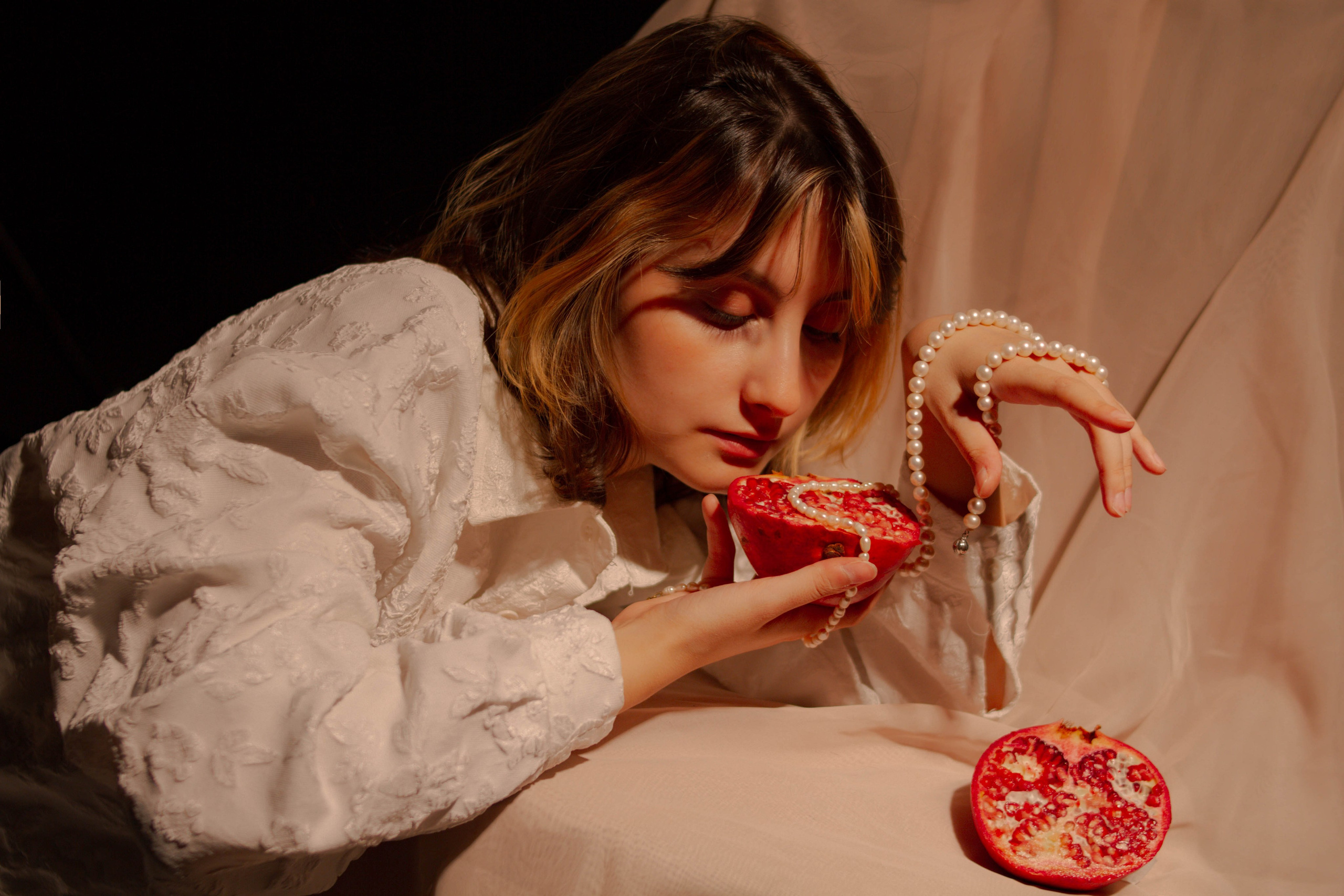 Гранат и жемчуг. Создадим шедевр? Виталина и её фотоискусство