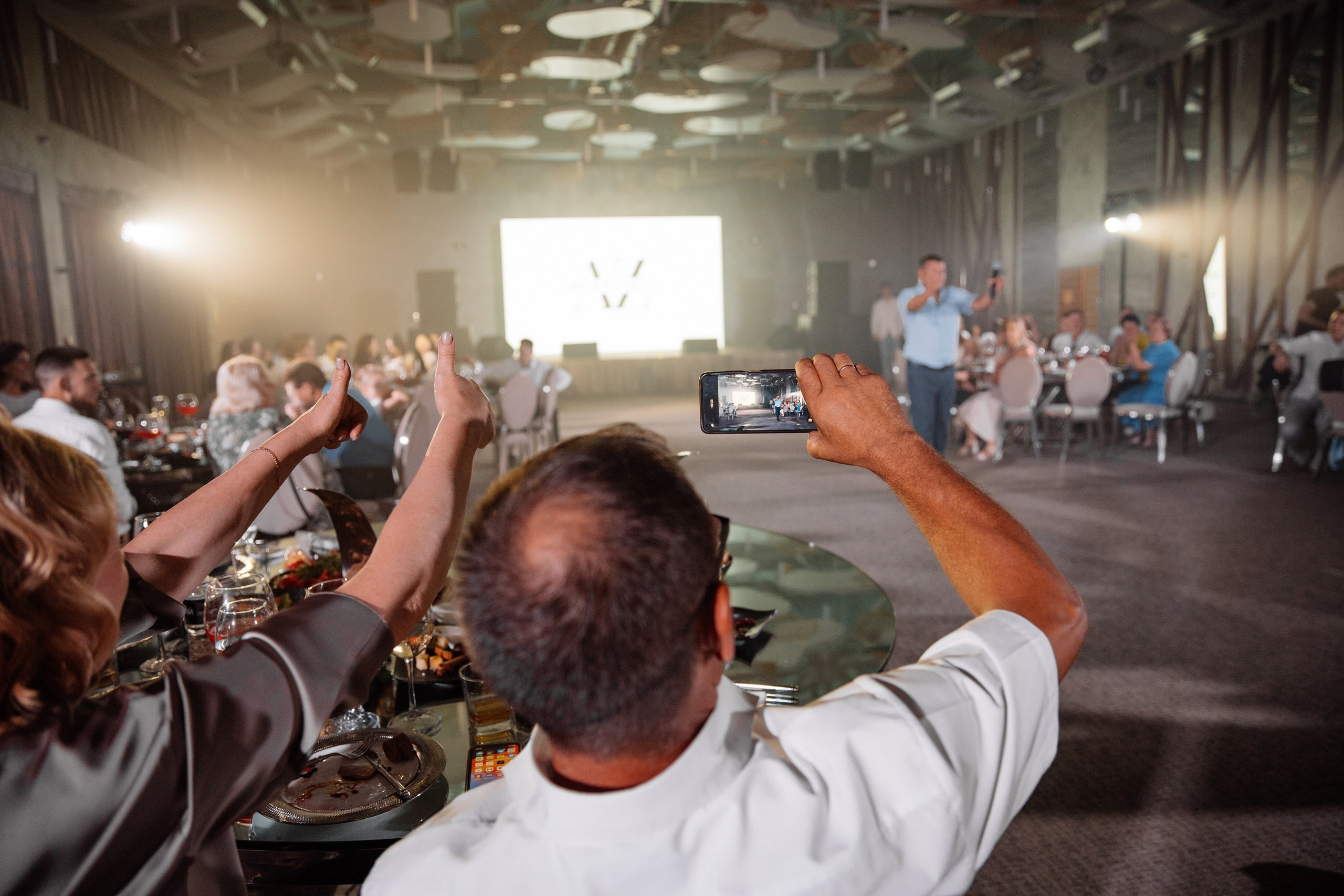 First of all, it's not the planes. Свадебный фотограф в Казани, РТ, РФ Миннуллин Динар