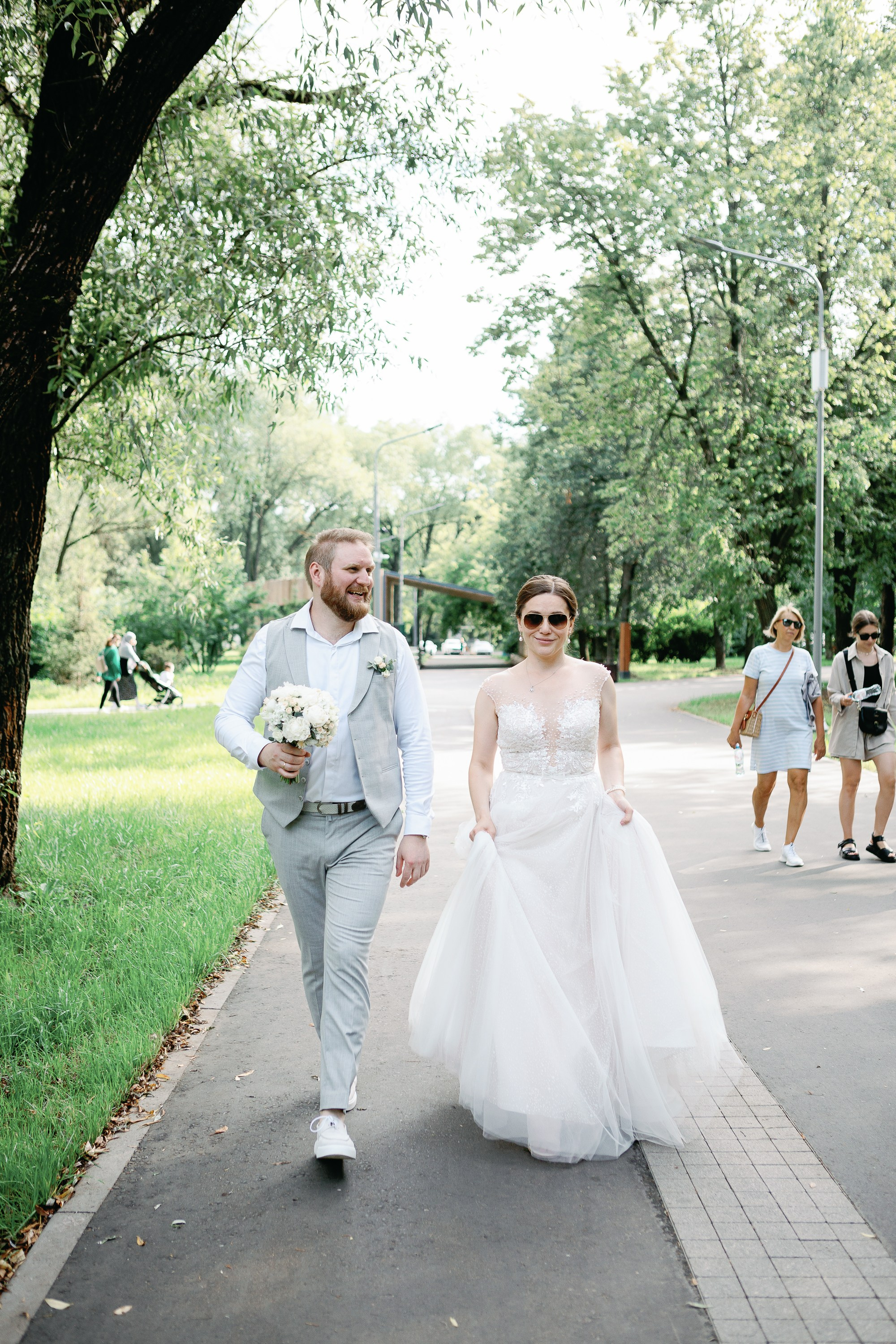 Фотограф на свадьбу.