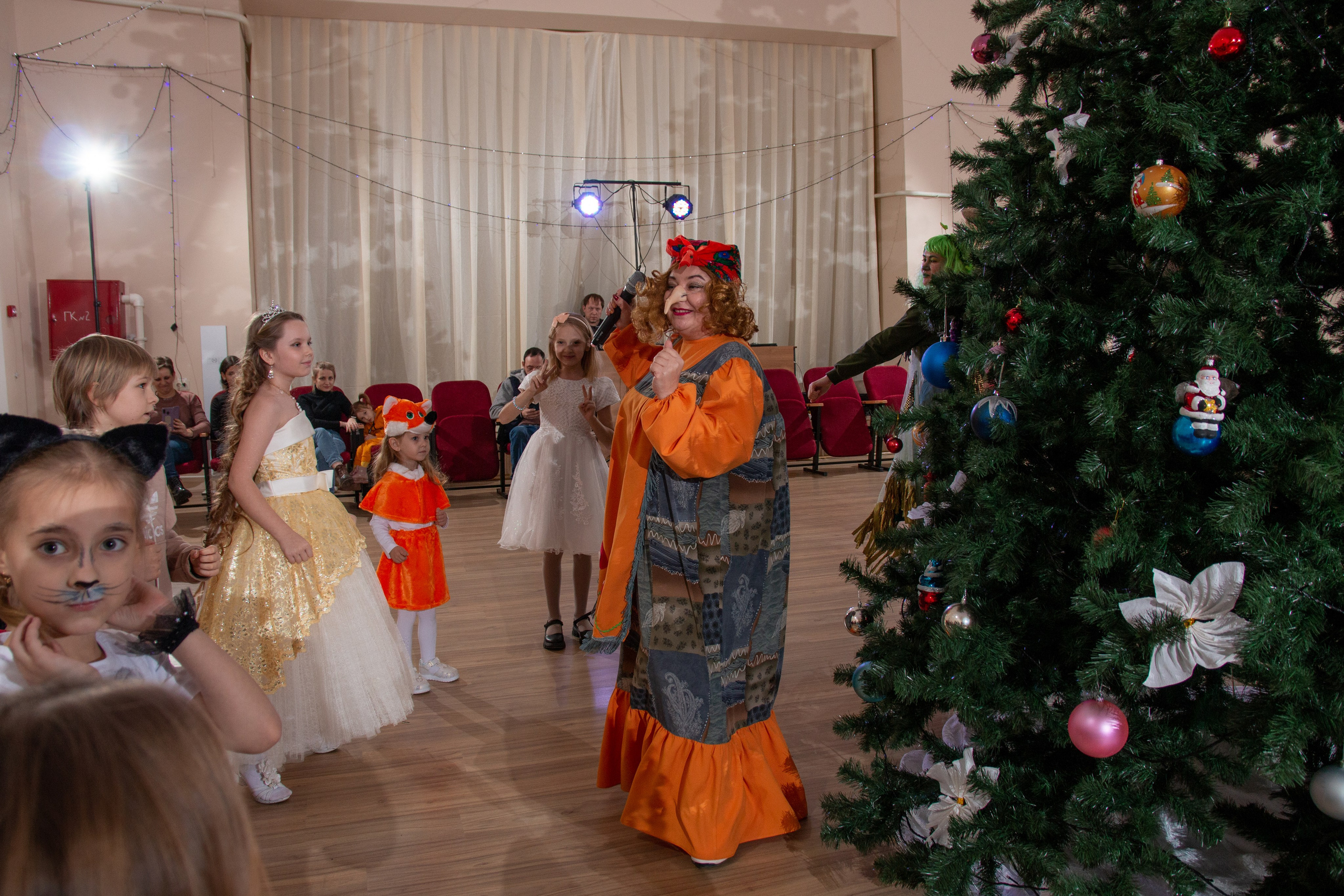 Новогодний утренник ДК Строитель 25.12.2023 г. г. Новоалександровск. Главная