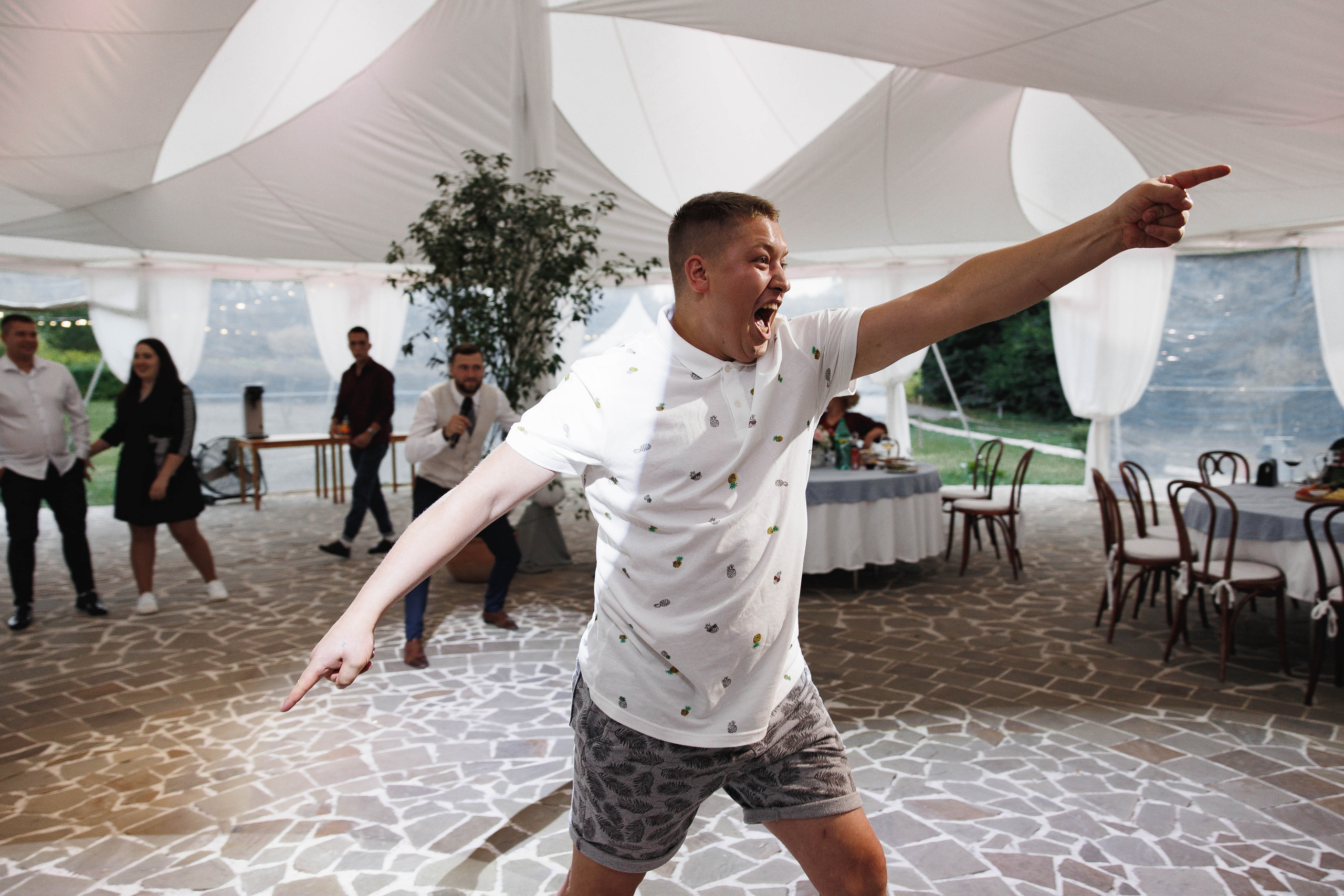 Движ на поляне. Галерея