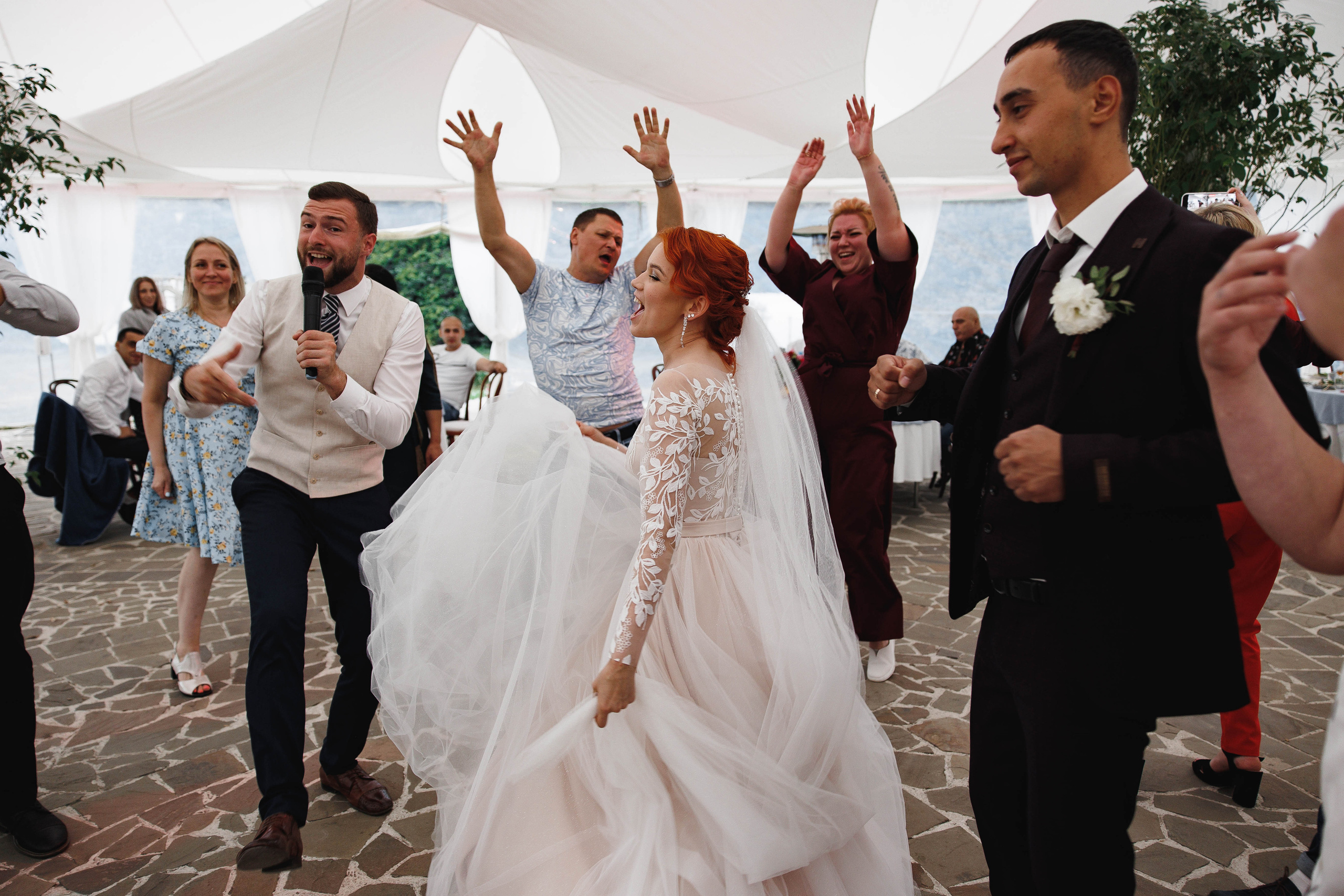 Движ на поляне. Галерея