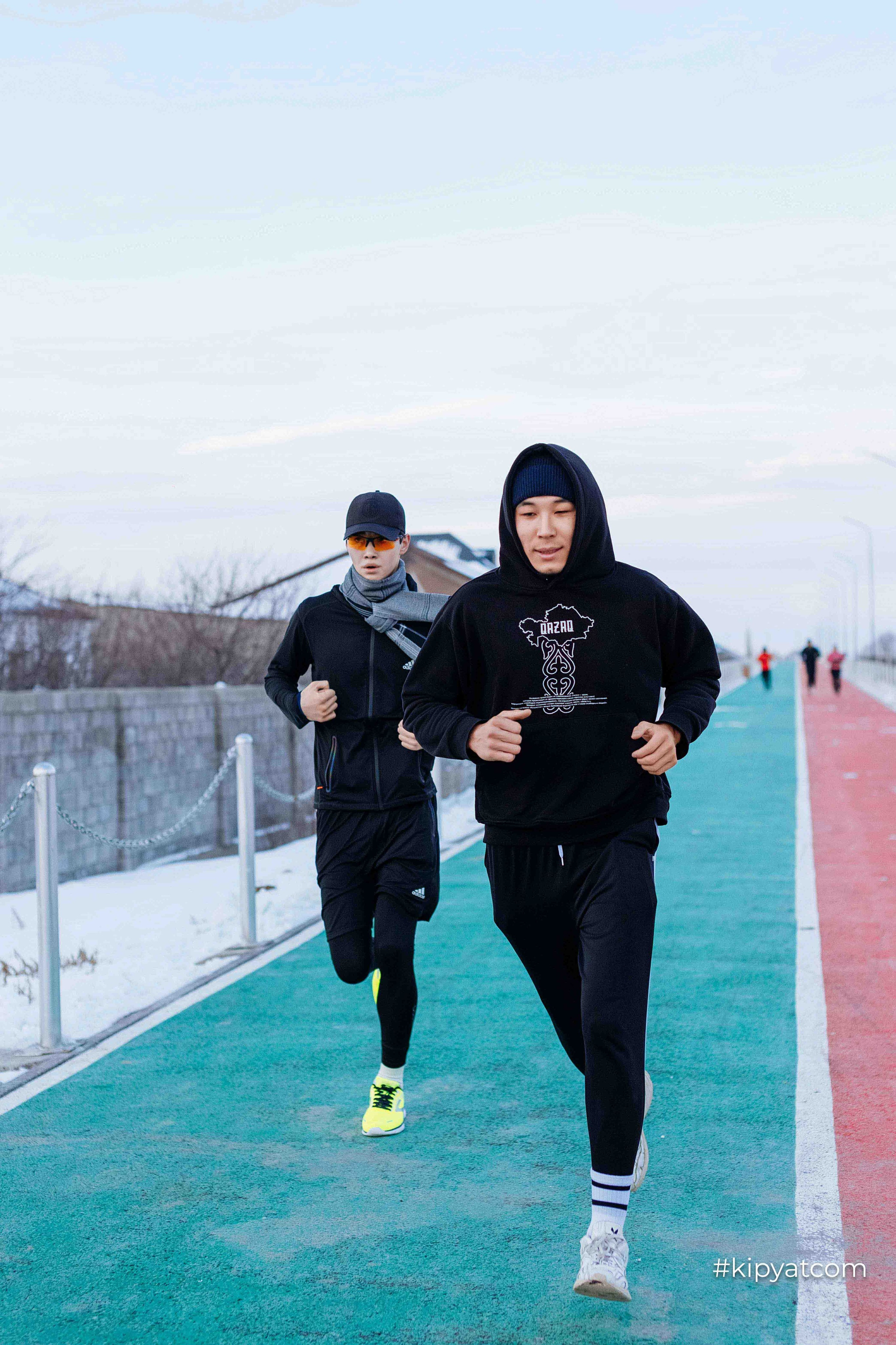 RUNHARD BY SPORTNATION