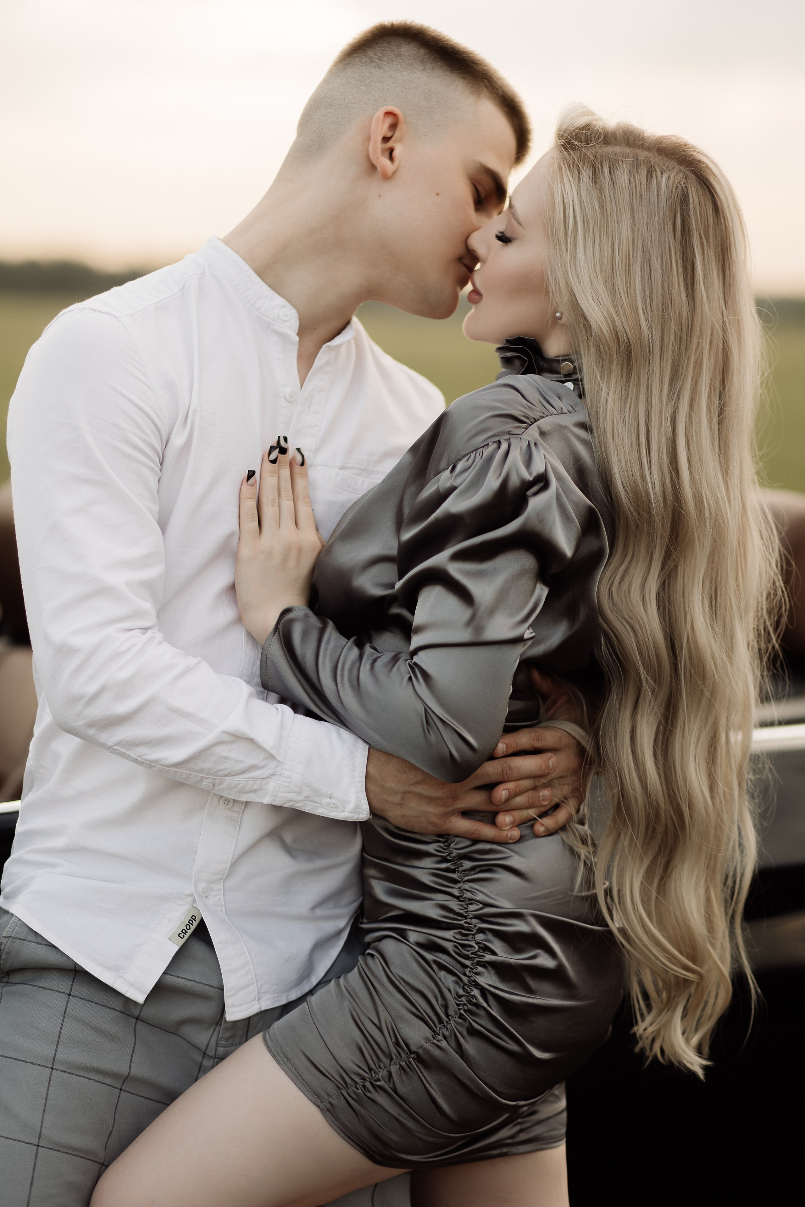 ЛАВ СТОРИ С КАБРИОЛЕТОМ. Свадебный и индивидуальный фотограф в Челябинске Евгения Негодяева