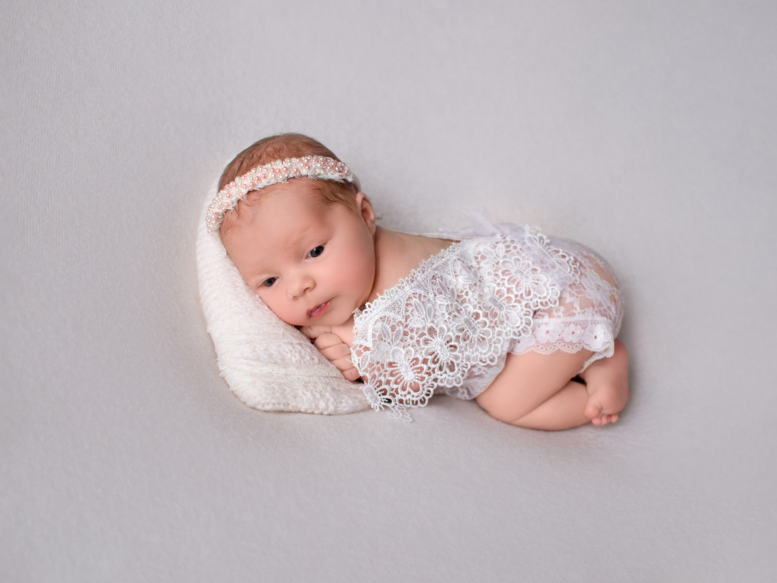 Фотосессия младенца дома Краснодар Губернский. Фотограф новорожденных Краснодар Малышенко Надежда