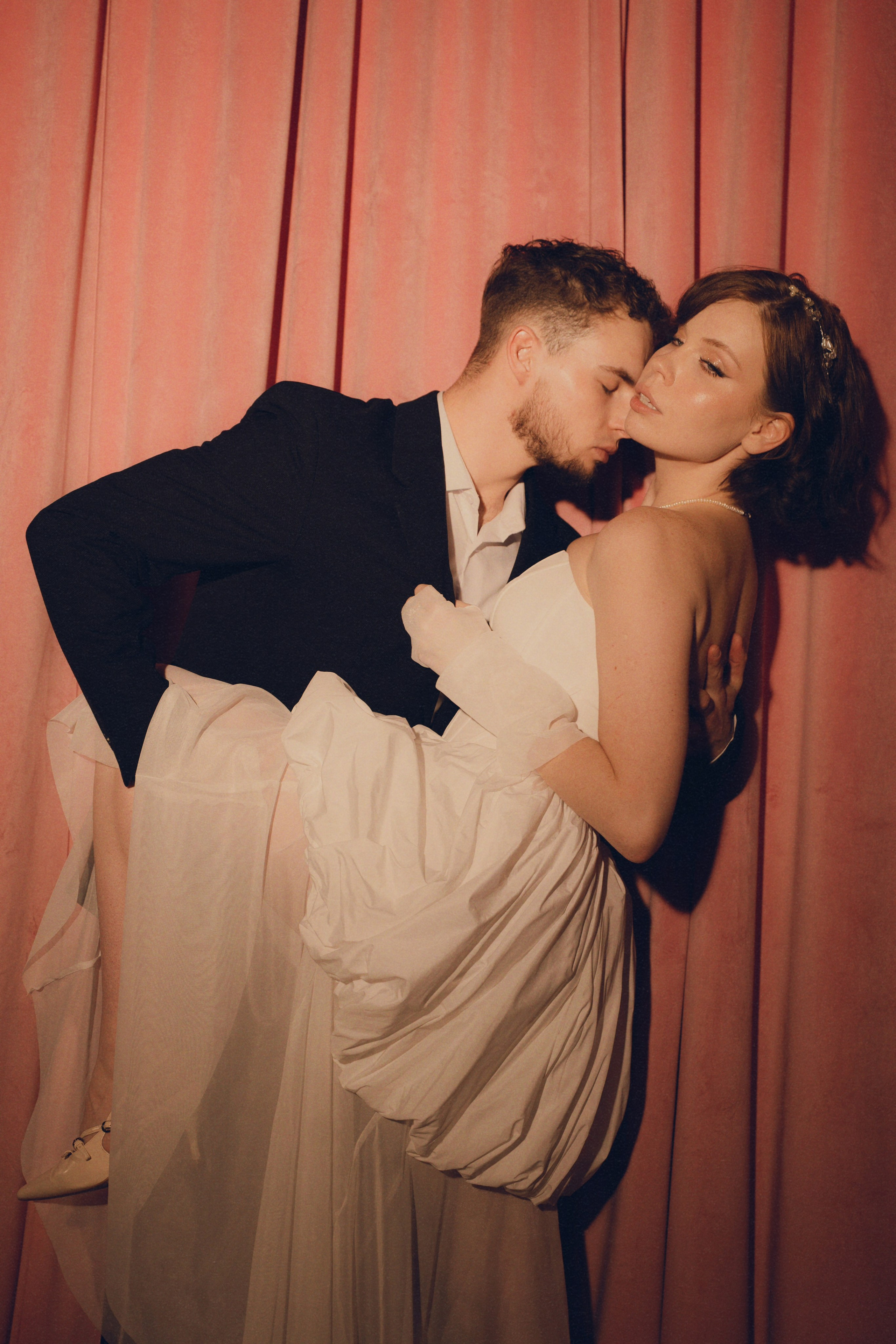 Предсвадебная съемка в студии. Фотограф Элина Муратова