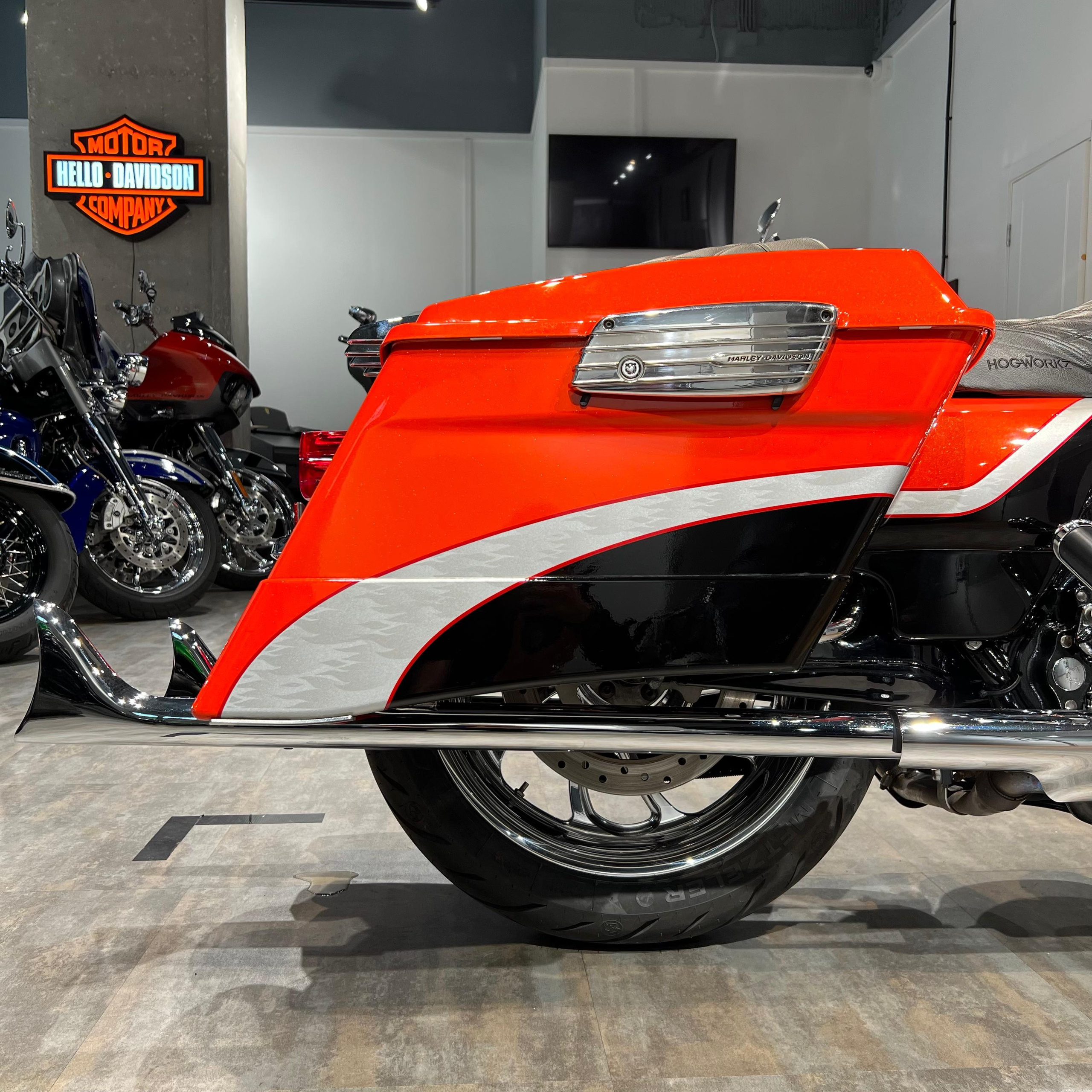 Harley Davidson CVO Road Glide (Electric Orange) (Touring) — купить мотоцикл. Hello Davidson, Москва. Только хорошие мотоциклы…