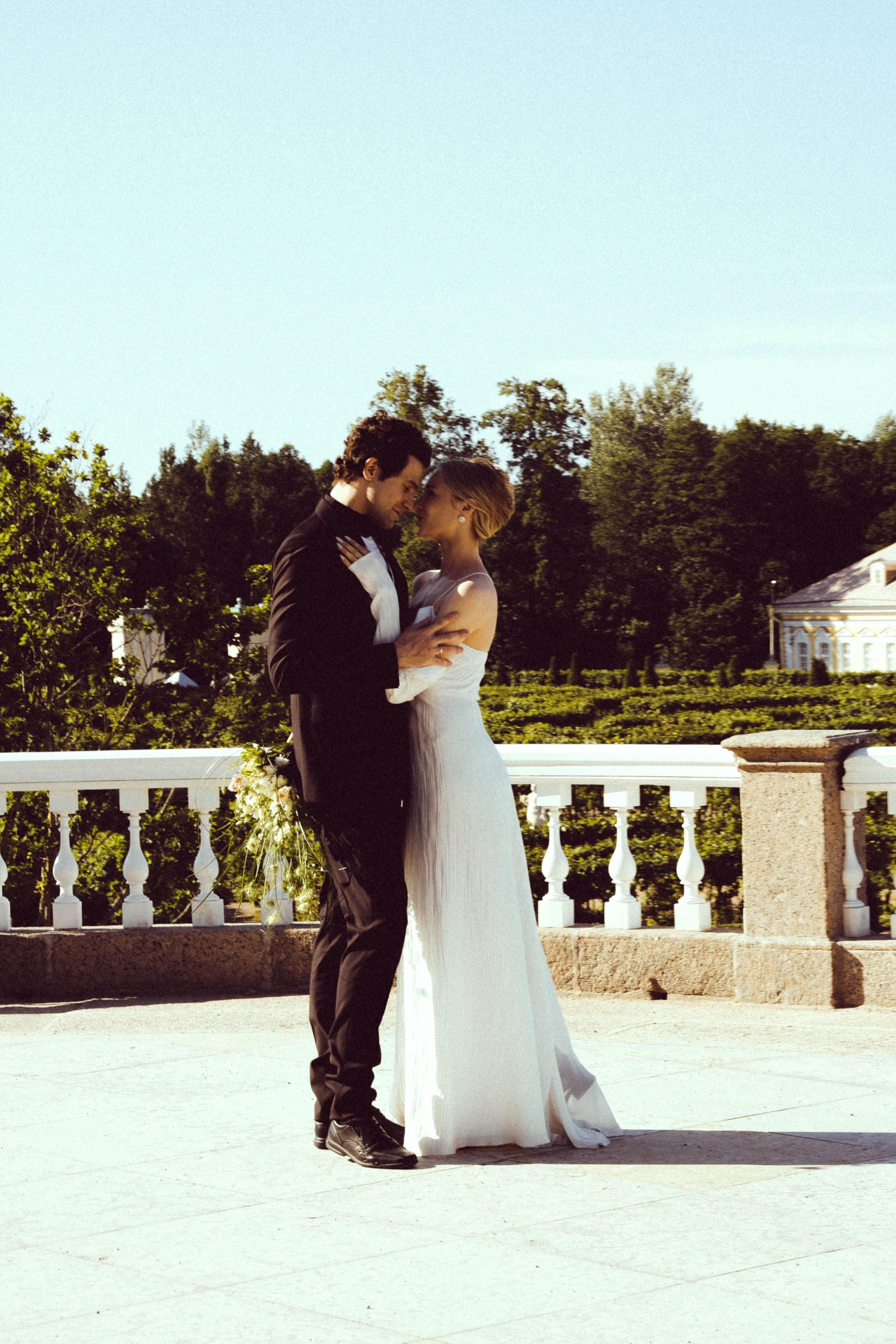 СВАДЕБНАЯ СЬЕМКА В ПАРКЕ ОРАНИЕНБАУМ. Профессиональный фотограф, Санкт-Петербург — Виктория Богомолова