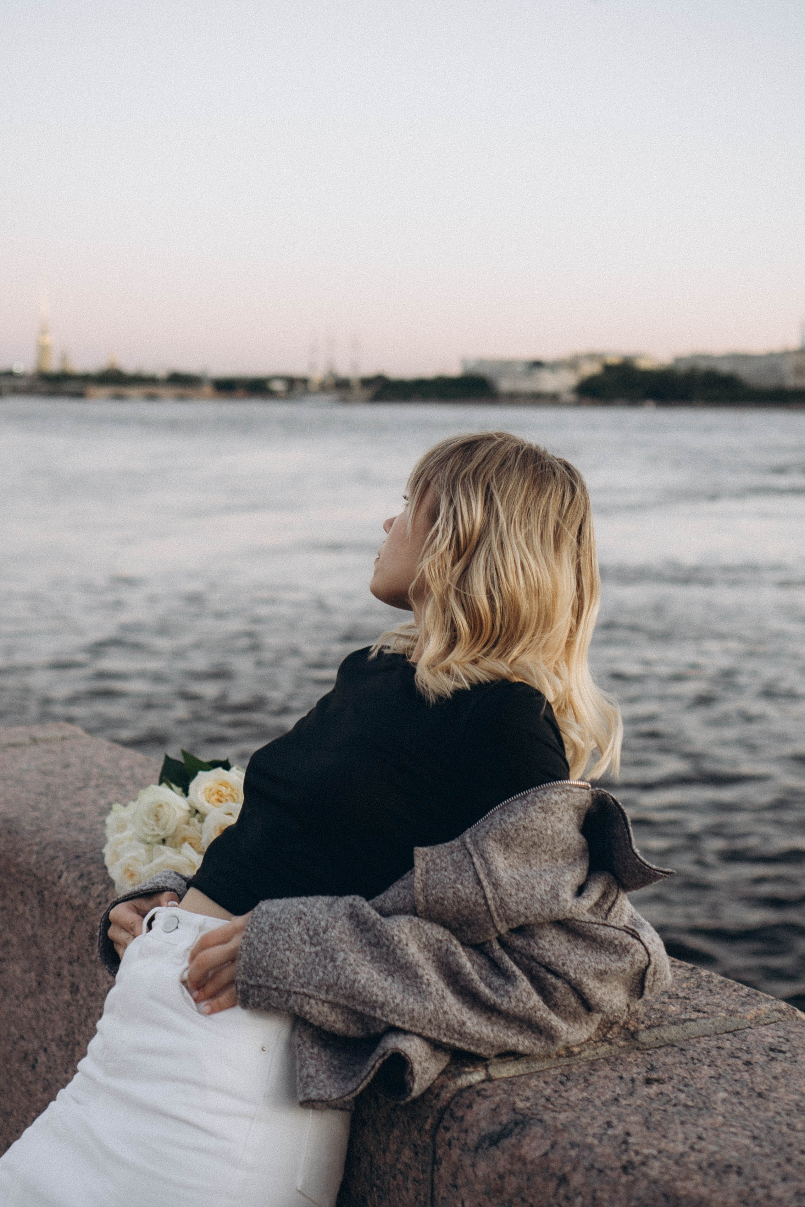 ПРОГУЛКА ПО ГОРОДУ В БЕЛЫЕ НОЧИ (другой вариант). Профессиональный фотограф, Санкт-Петербург — Виктория Богомолова