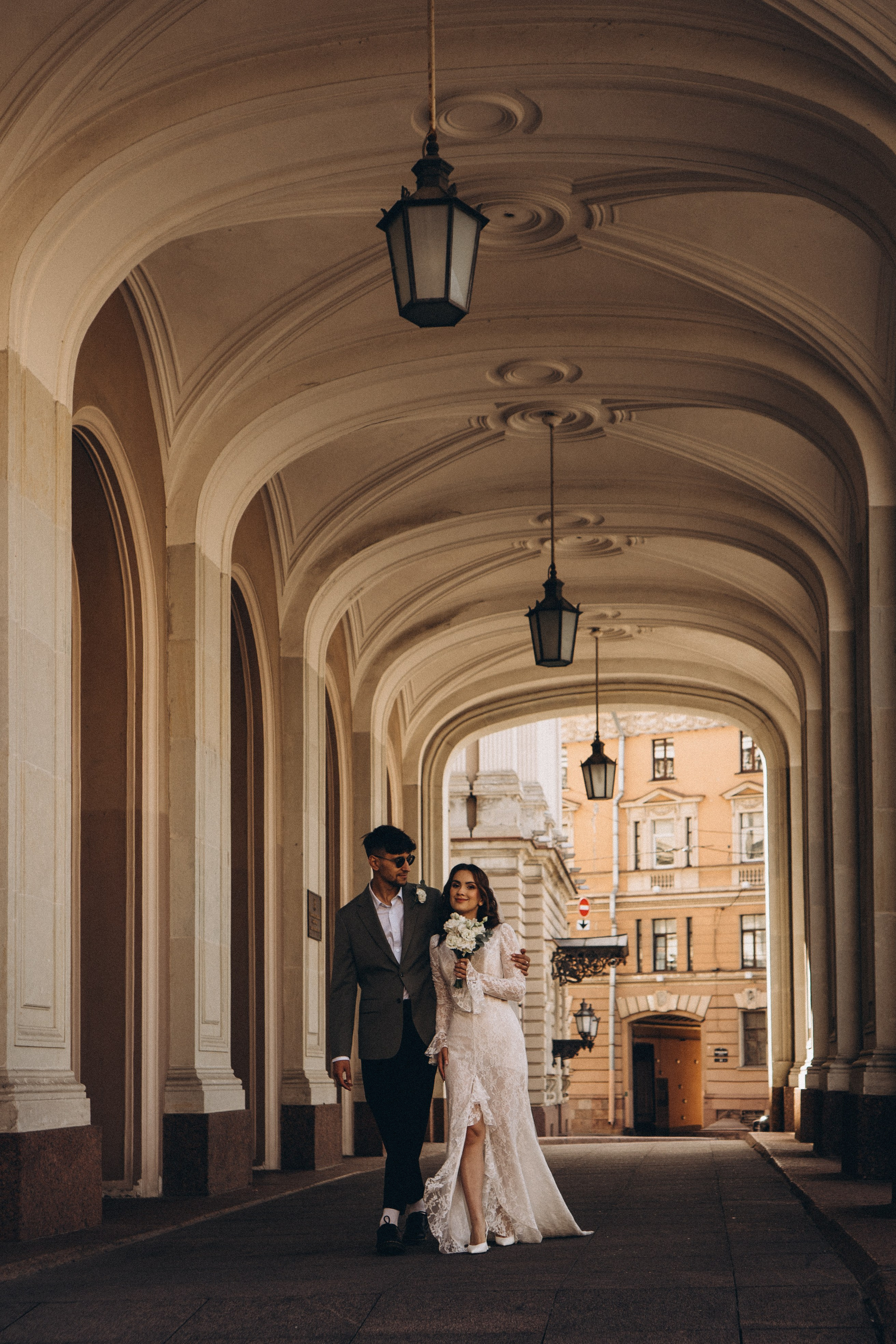 СВАДЕБНАЯ ПРОГУЛКА ВОЗЕ ИСАИКЕВСКОГО СОБОРА АСТОРИИ И ЗАКОНОДАЛЕТНОГО СОБРАНИЯ. Профессиональный фотограф, Санкт-Петербург — Виктория Богомолова