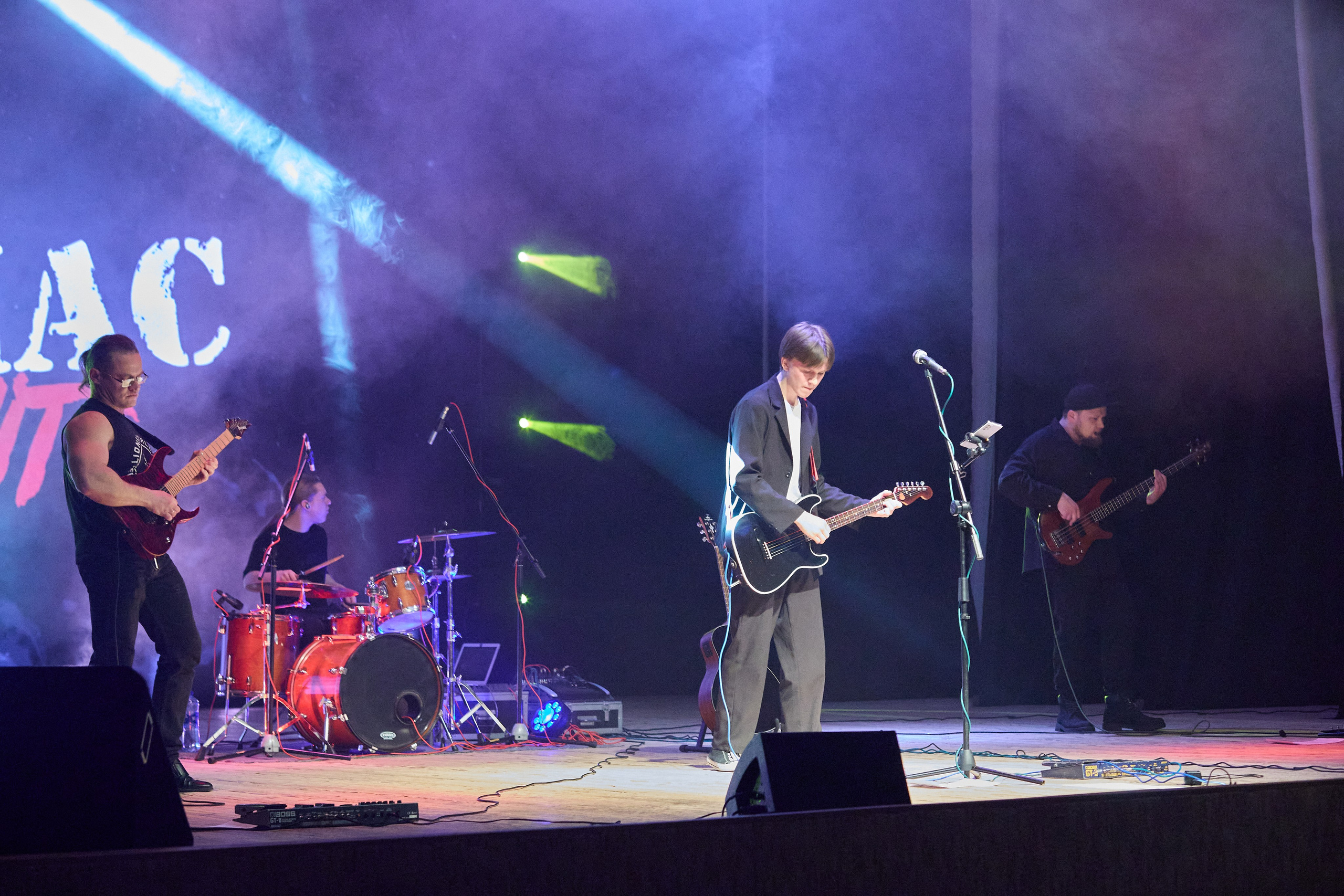 Гр. Ананас концерт 20.02.26. Фотограф видеооператор Пермский край, Пермь, Оса Руслан Саматов