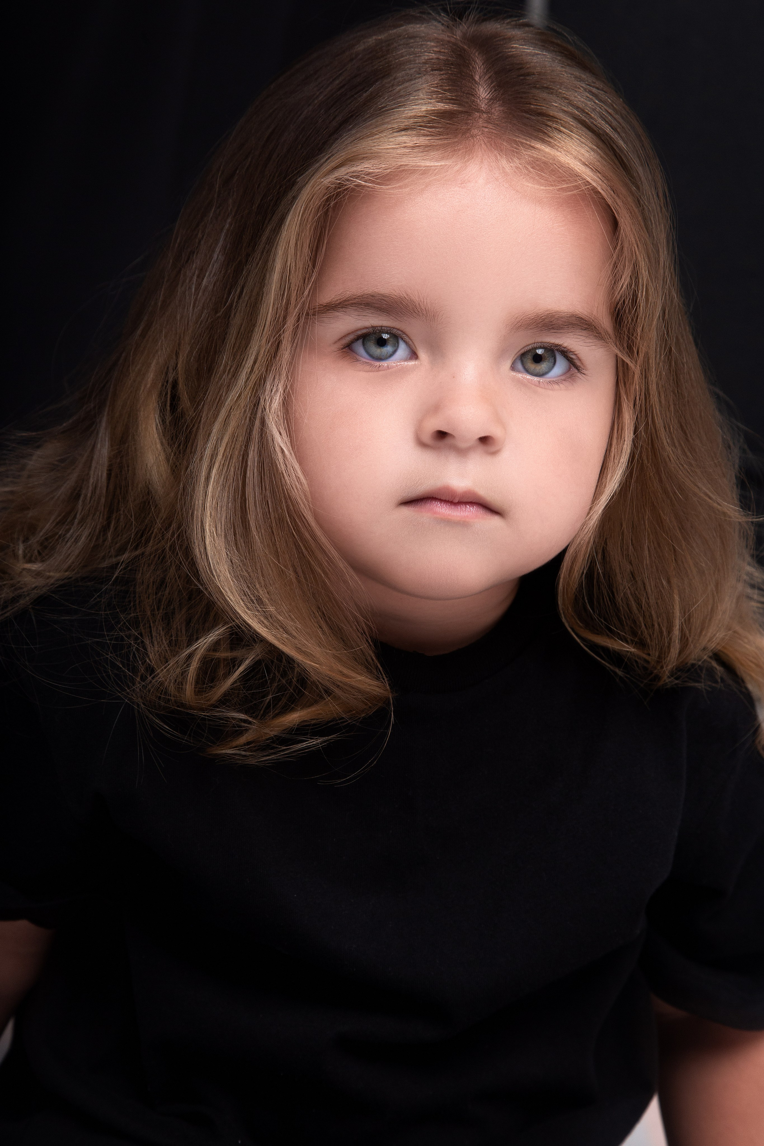 Студия. Портретный Студийный и уличный фотограф Москва. Индивидуальные, Семейные, Беременность, Будуар, Каталог, контент съемки для блога и бизнеса