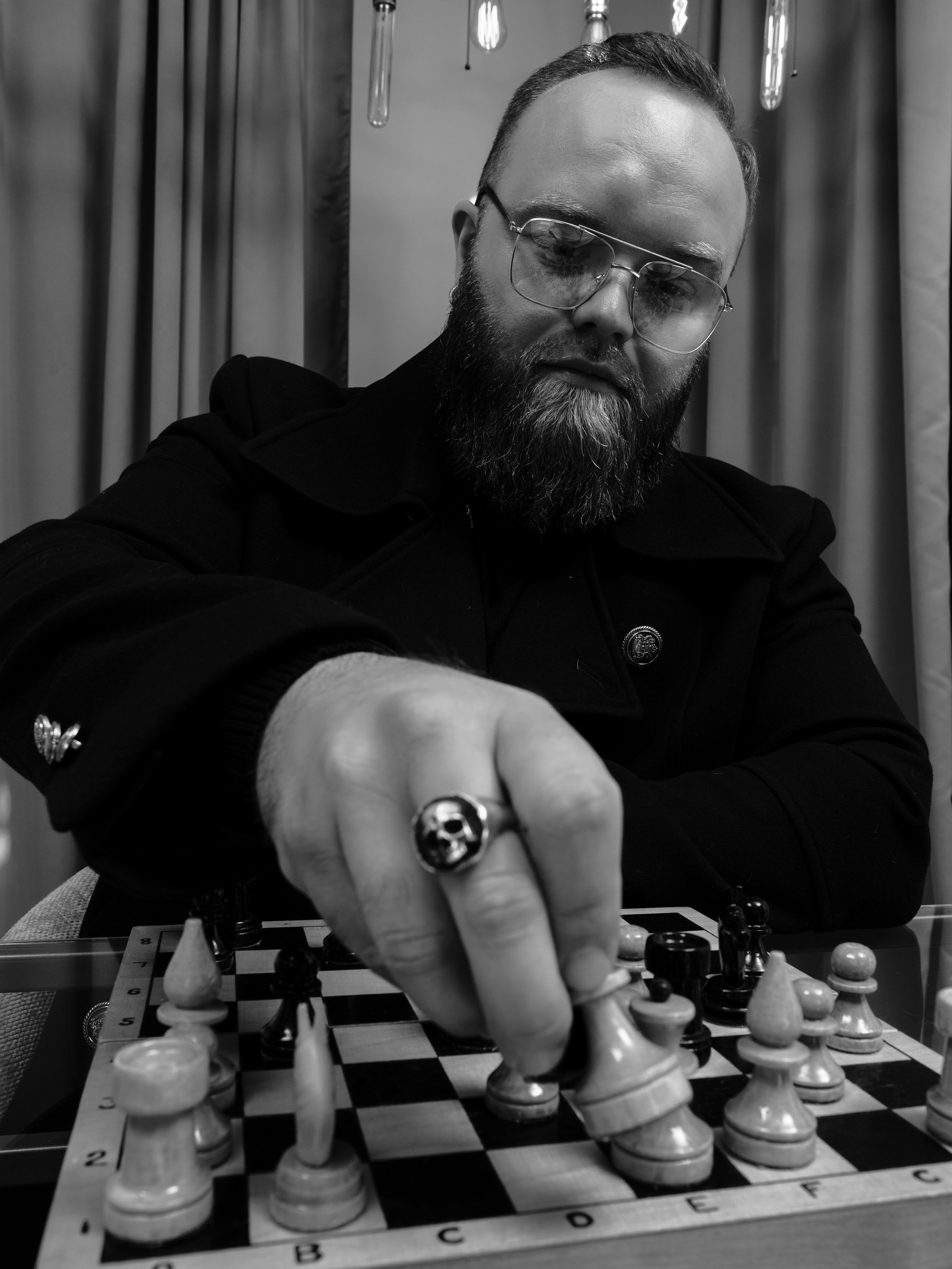 Дмитрий К. Фотограф Челябинск Эвелина Ганага, съемка для бизнеса и маркетплейсов