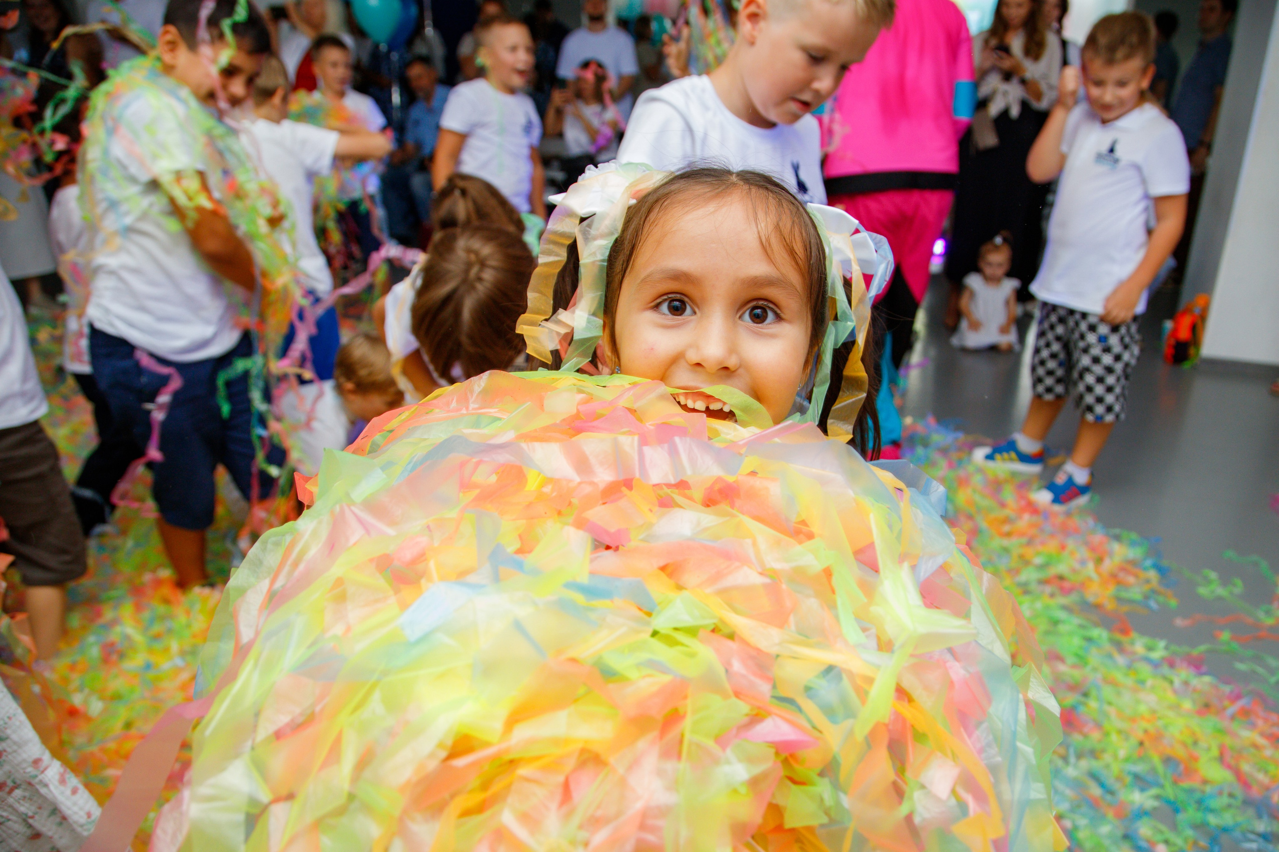 Репортажная съемка праздника знаний в школе. Семейный и школьный фотограф в Москве Анна Ткач