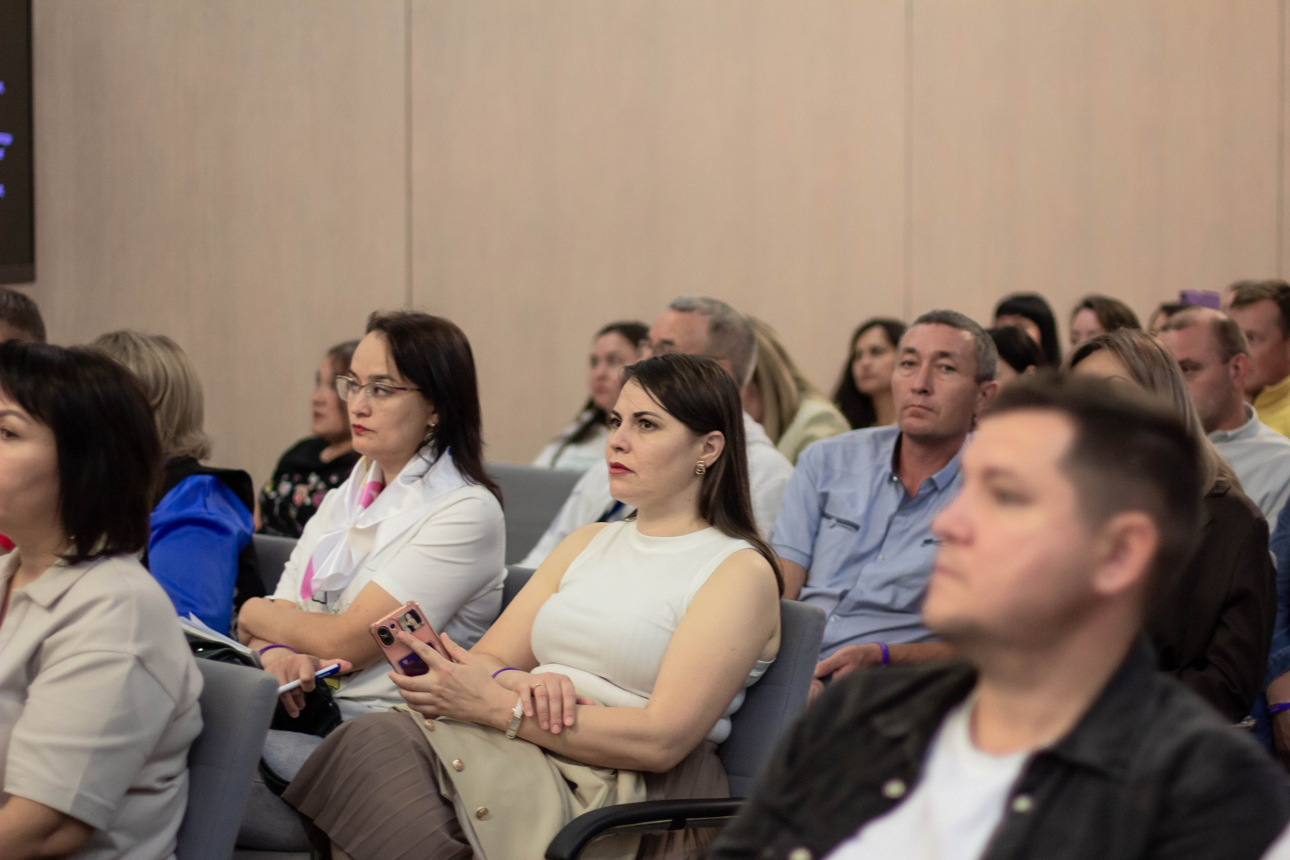 Форум родные-любимые 2024. Фотограф мероприятий и спорта: юбилеев, дней рождений и корпоративов из Москвы