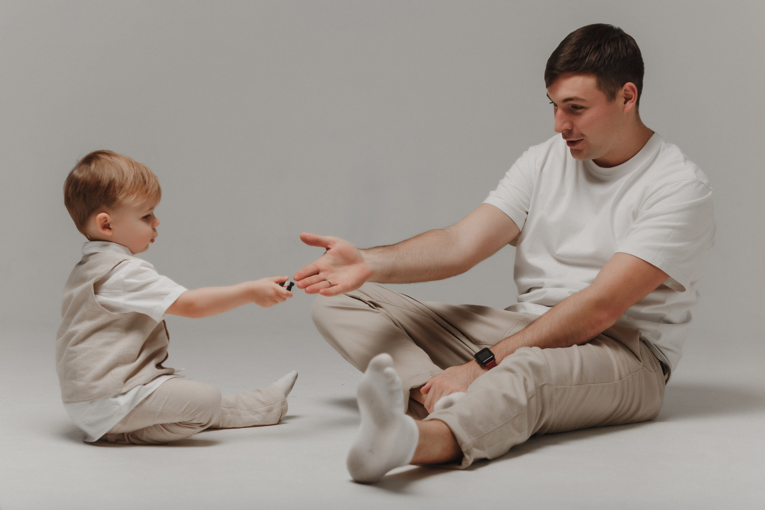 Вова, Катя и Илья в уникальной атмосфере фотостудии Таганрога. Свадебный и семейный фотограф в Таганроге Бакарюк Антон