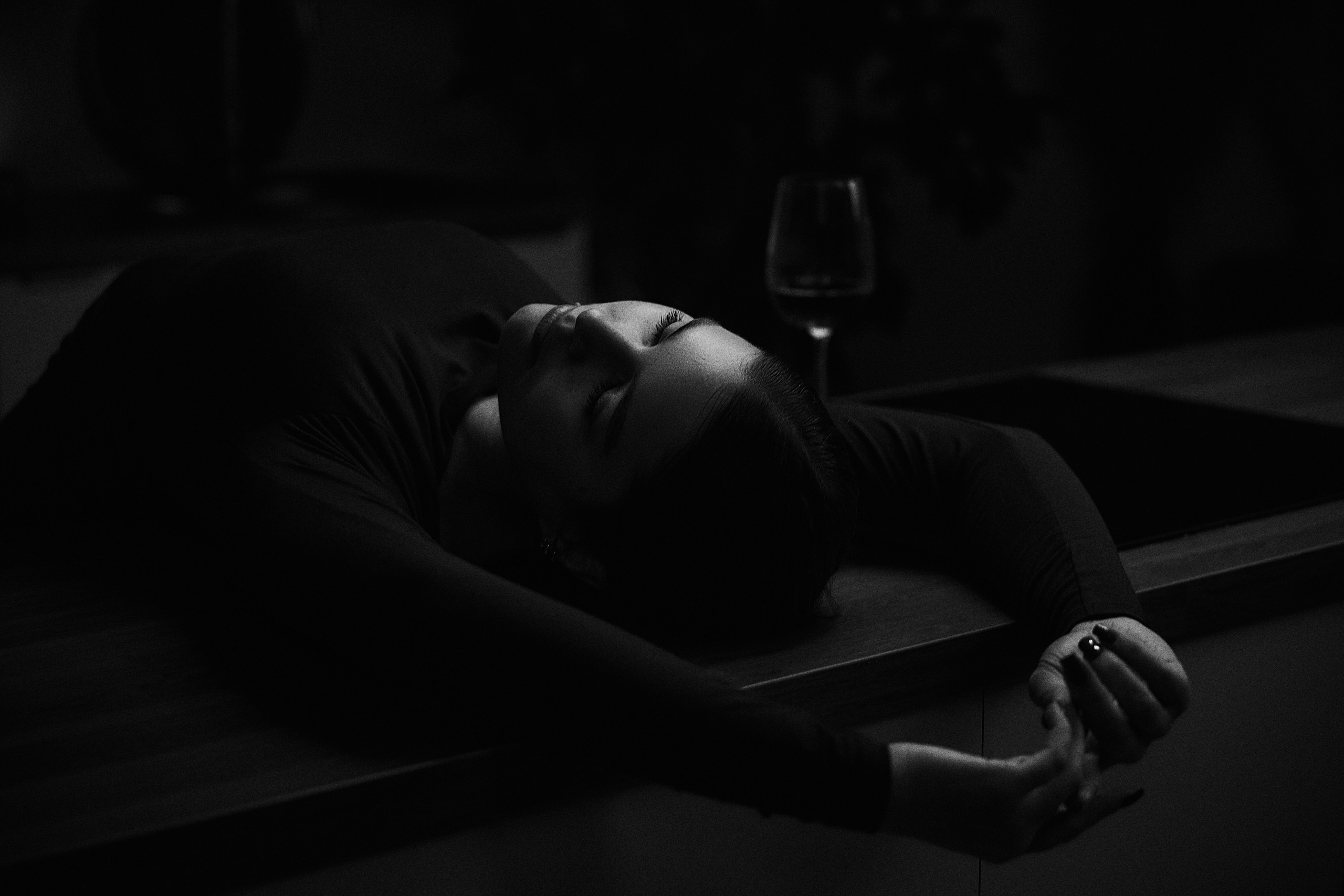 Portrait women’s photo session at the Photo Studio. Professional photographer in Sochi Victoria Joy. Teaching Photography