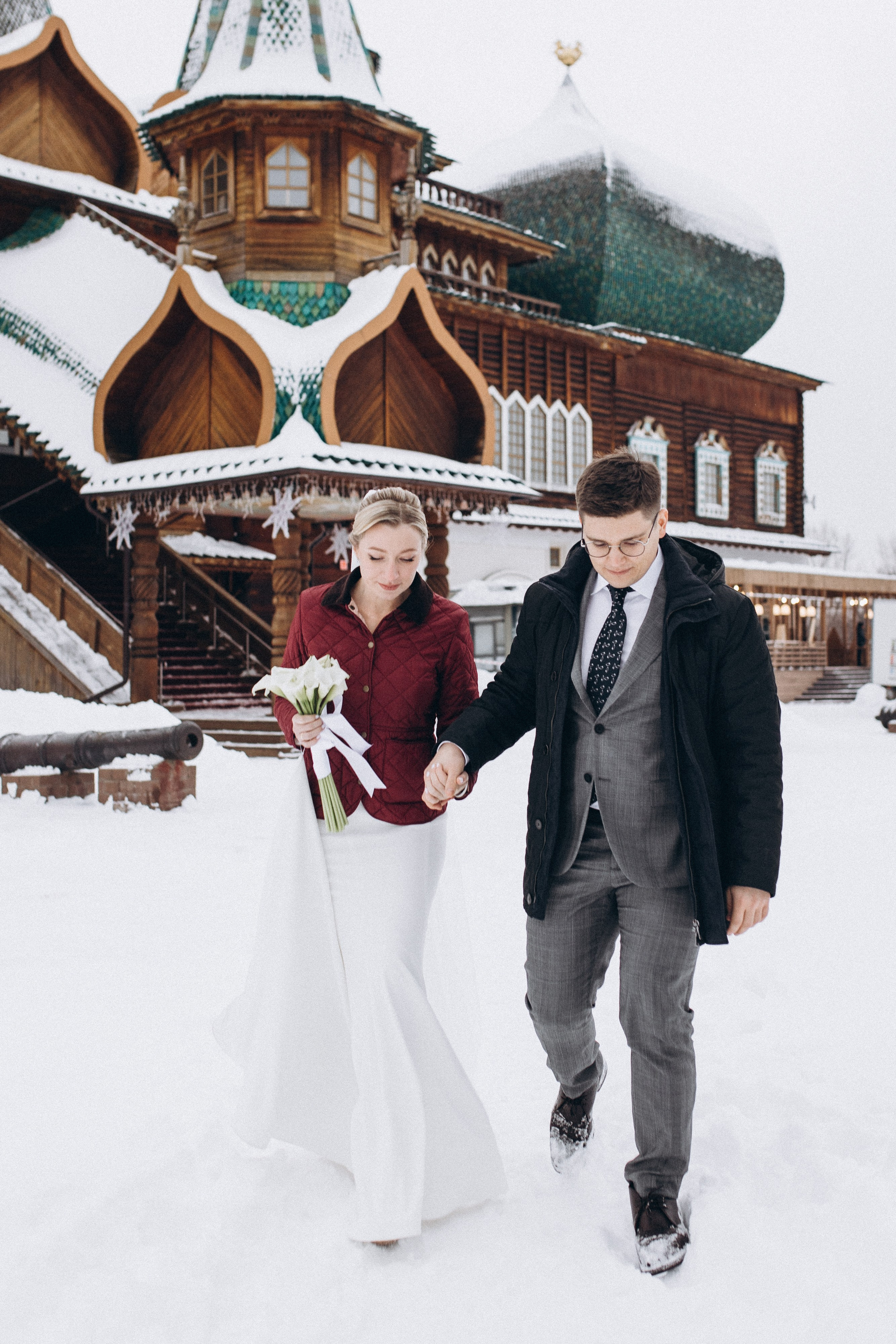 Свадебная фотосессия в Коломенском. Дворец царя Алексея Михайловича. Свадебный фотограф в Москве Мария Крош