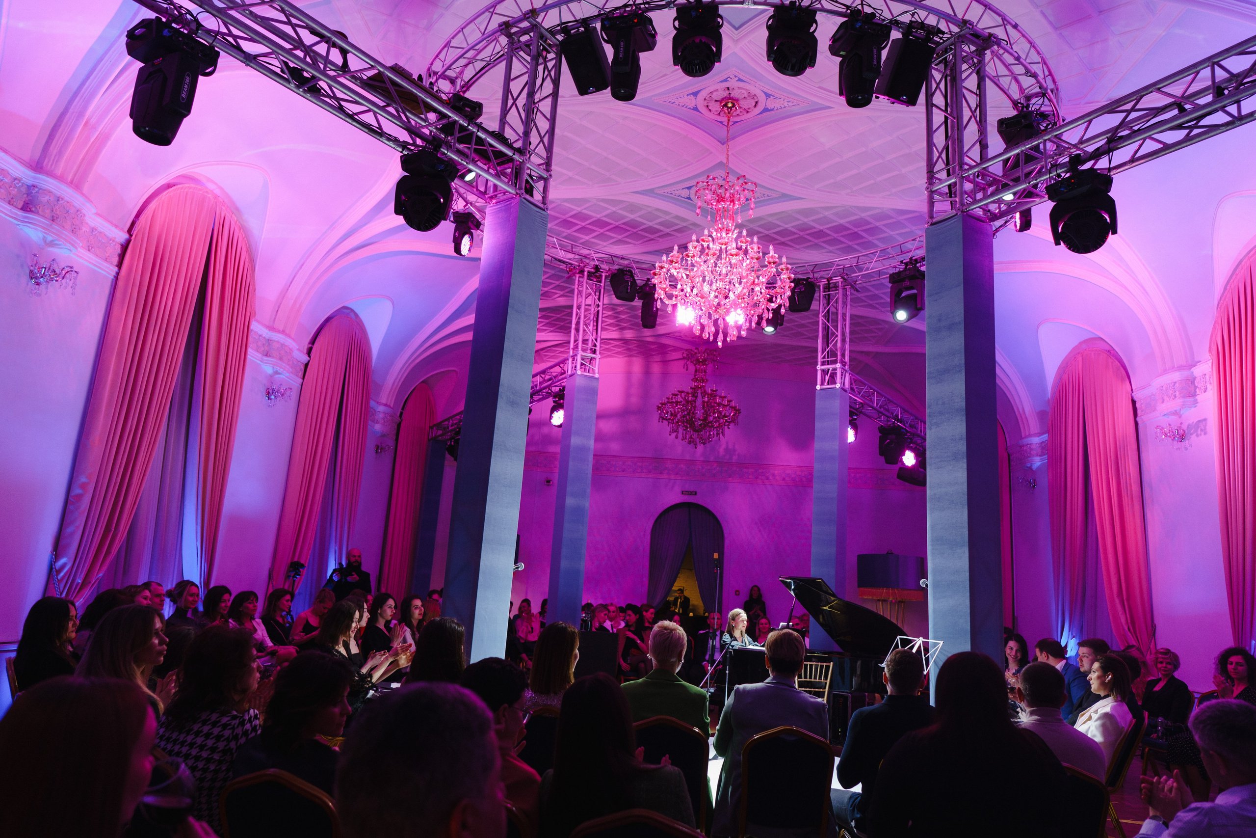 Проект Opera&Vino. Главная