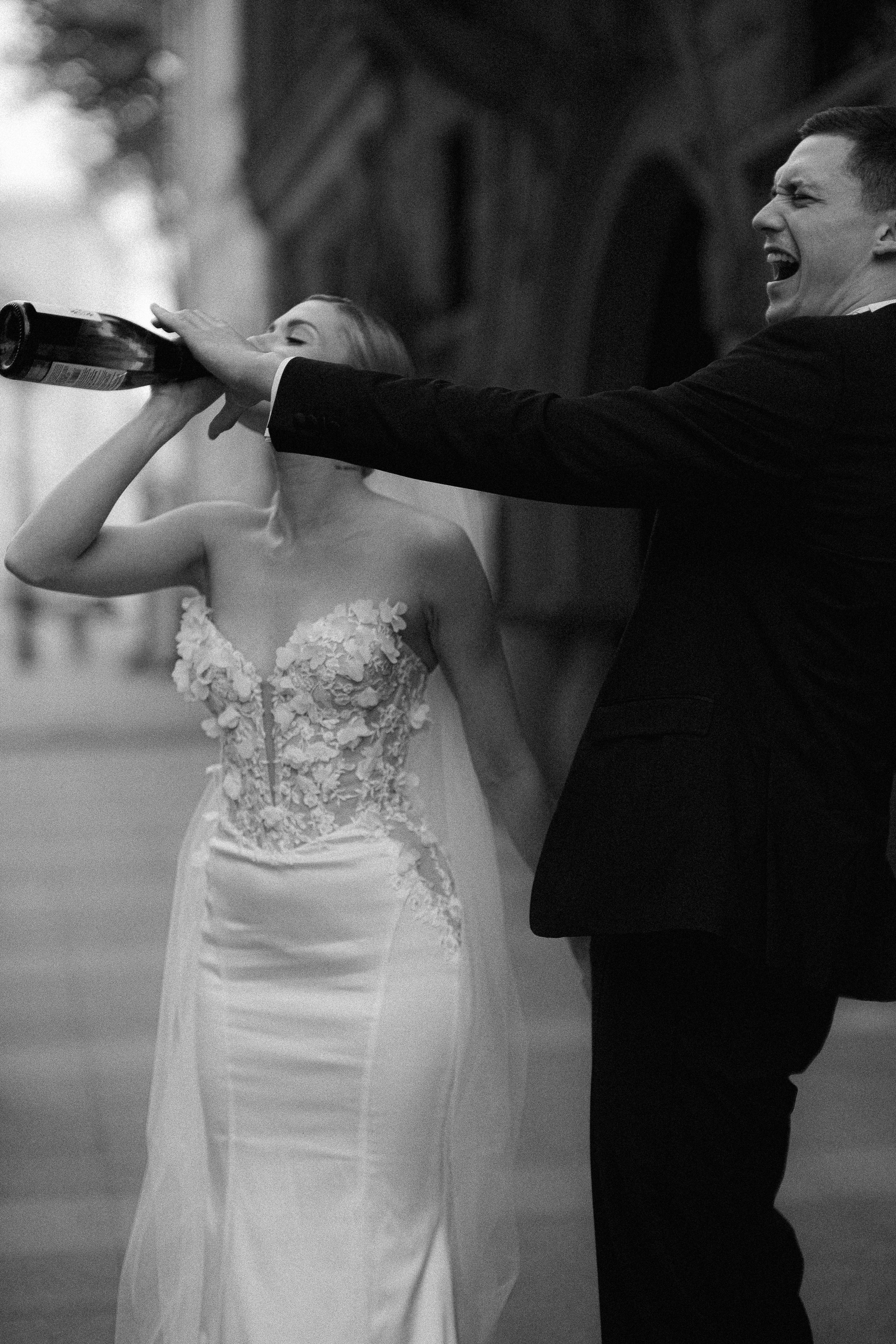 Love is all Around. Сентиментальная свадебная фотография