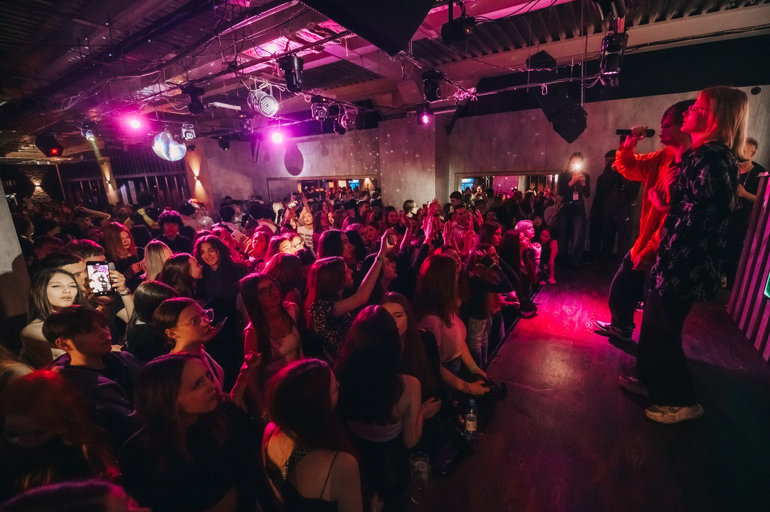 8 MARCH WOMENS DAY PARTY. Фотограф в Кемерово Владислав Шульц