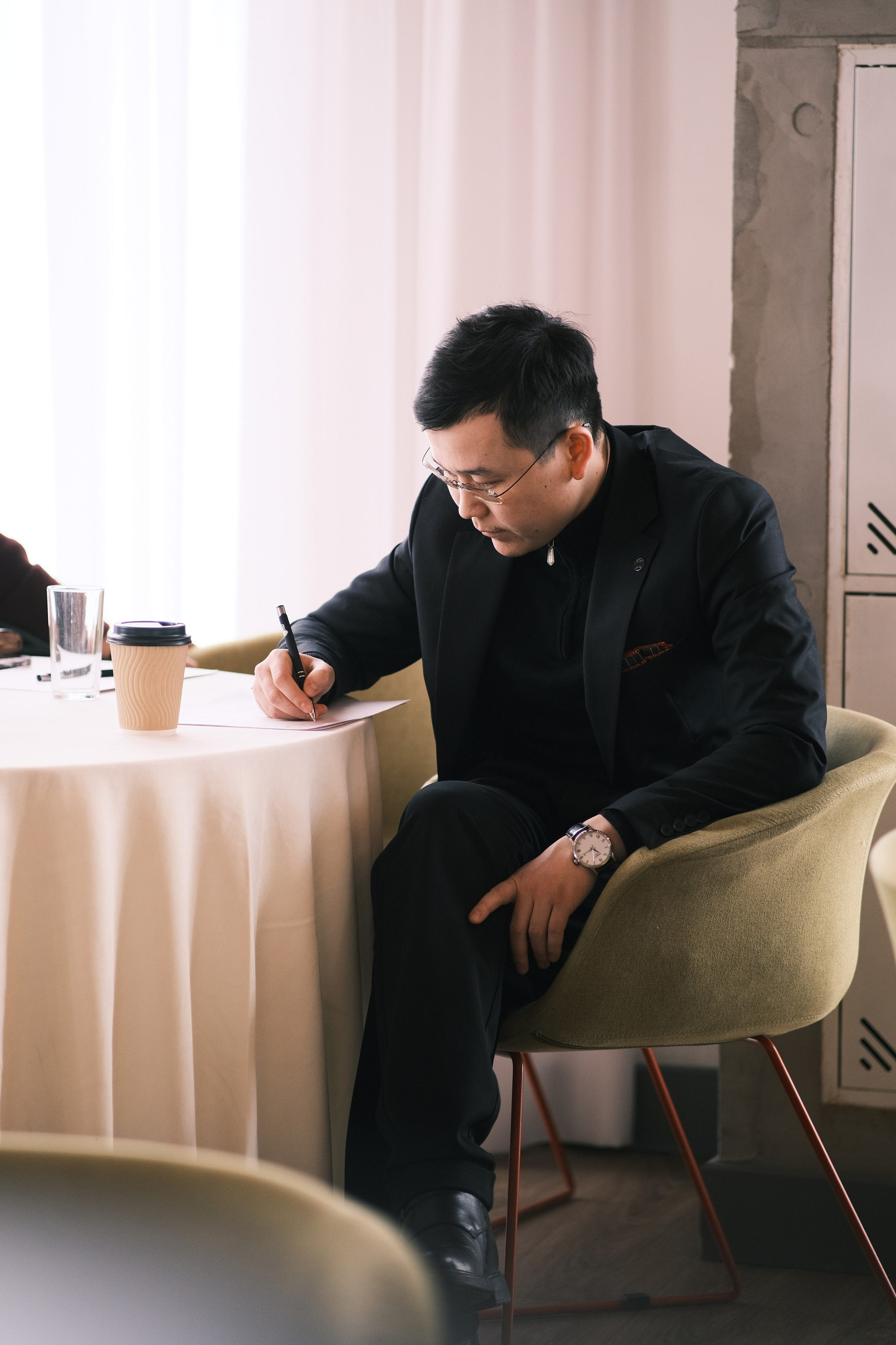 Отзывы. Портреты и репортажные съемки с душой: ваш уникальный момент в объективе Руфата, профессионального фотографа Алматы