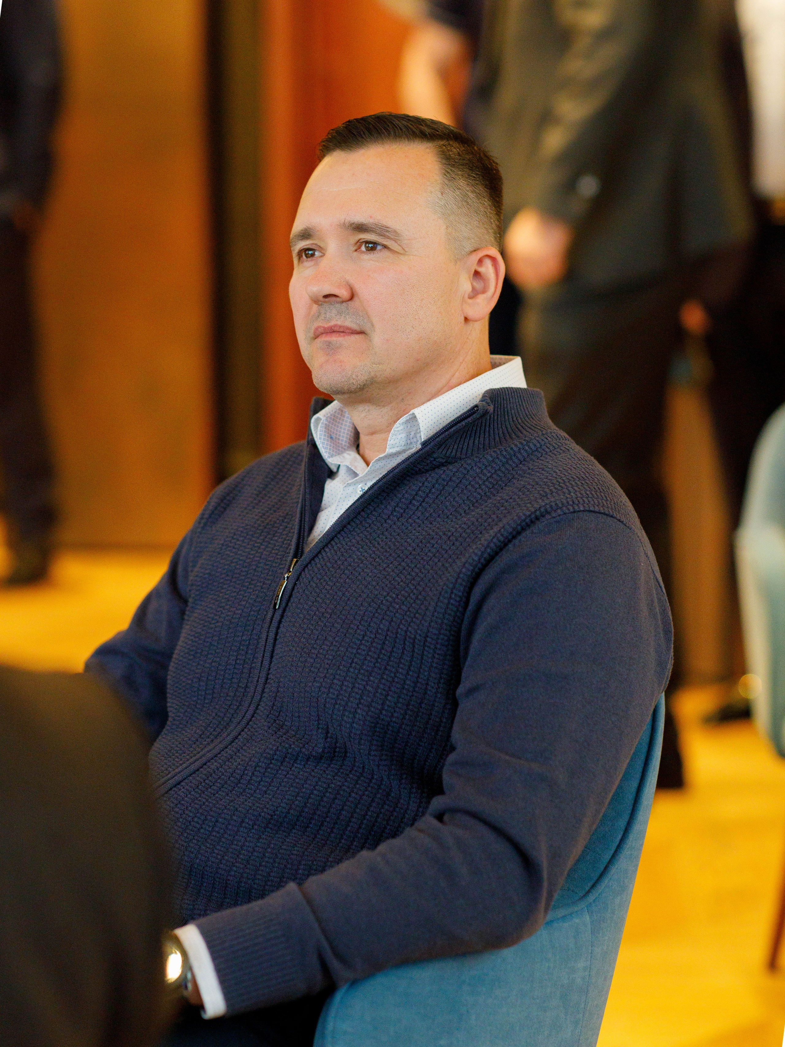 Международный опыт инвестиций РФ и ОАЭ. Бизнес-завтрак в «Магадане». Репортажный фотограф в Новосибирске Алена Помазунова